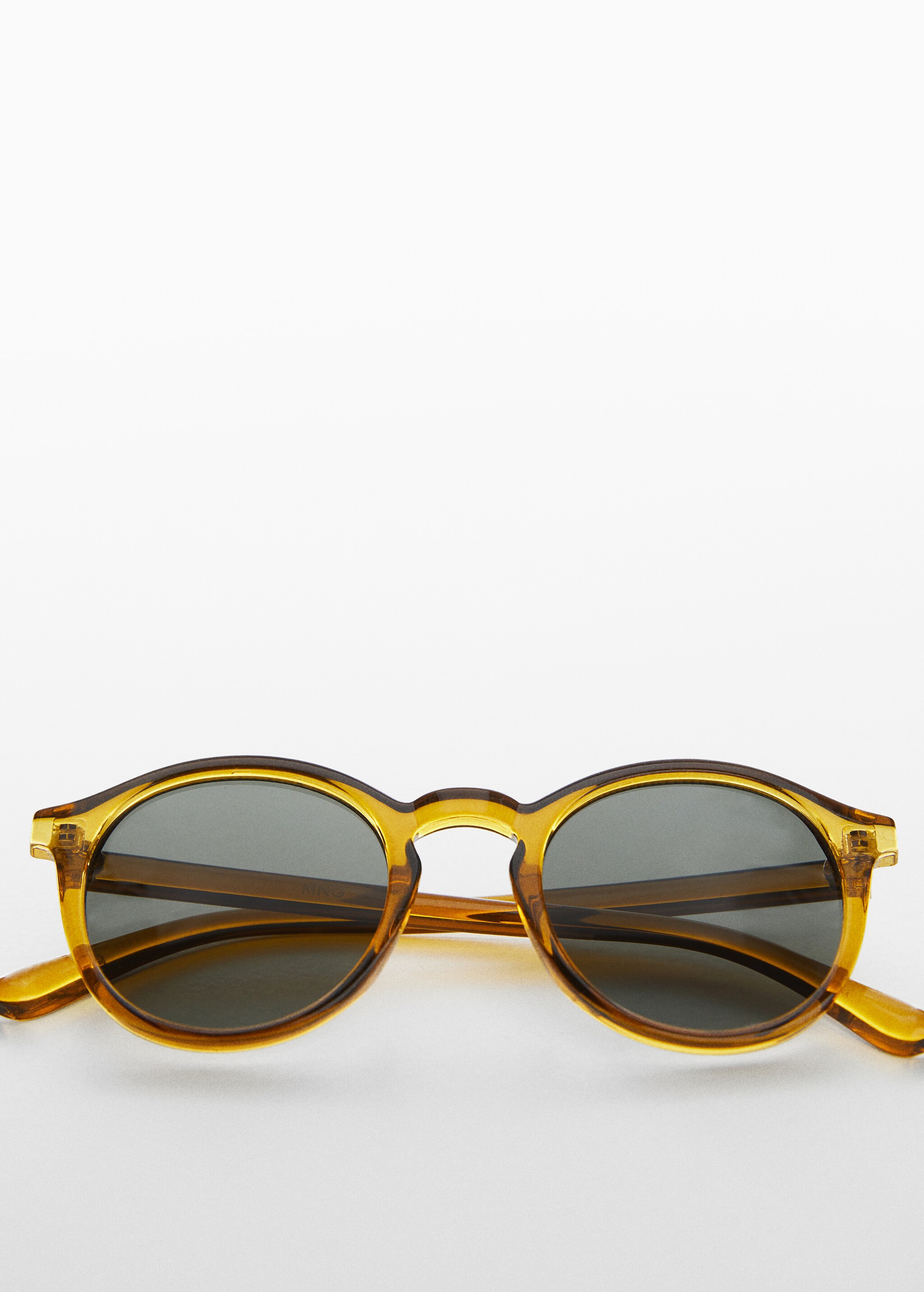 Солнцезащитные очки круглой формы  - Деталь изделия 5