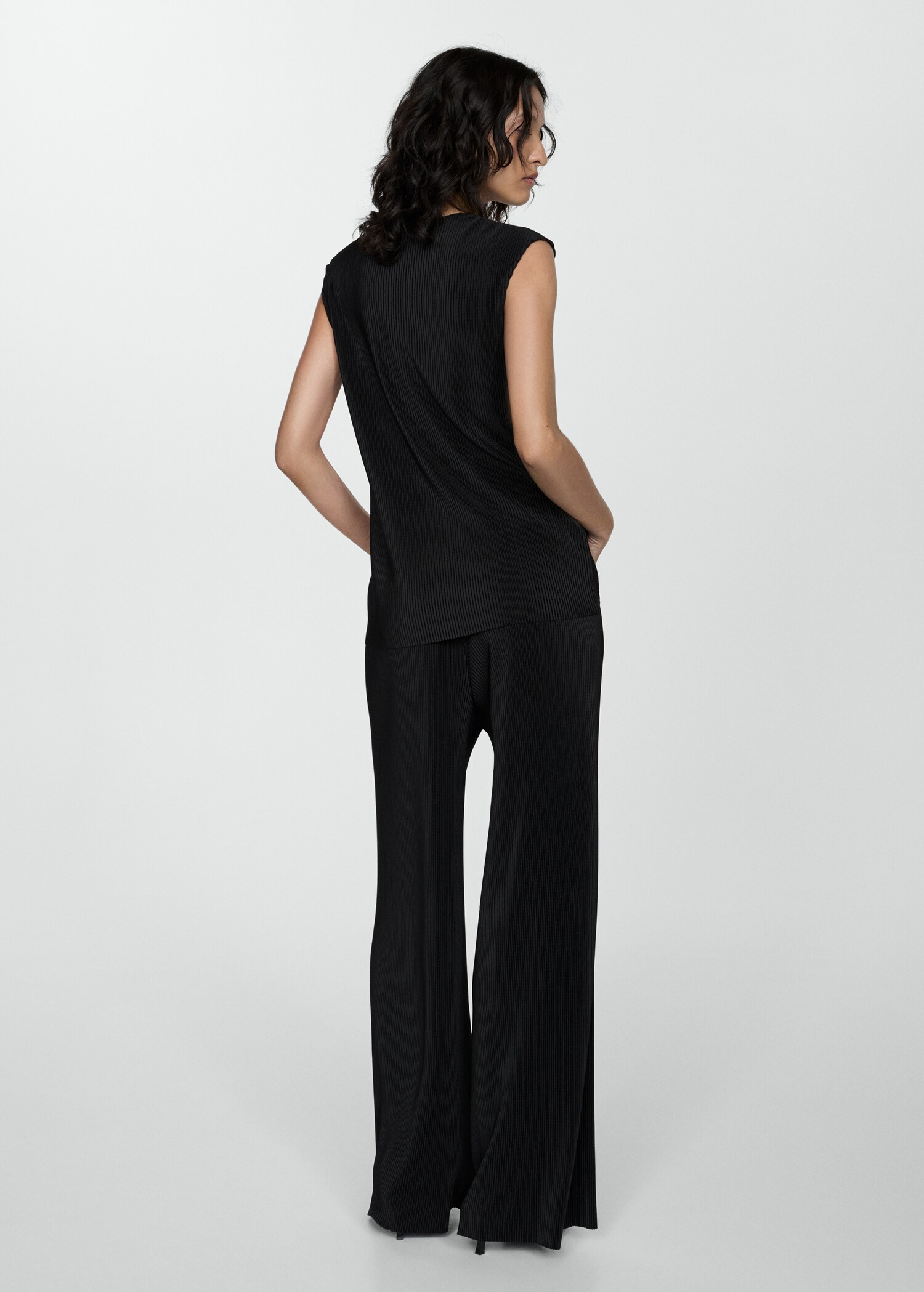 Pleated palazzo trousers - Reverse of the article