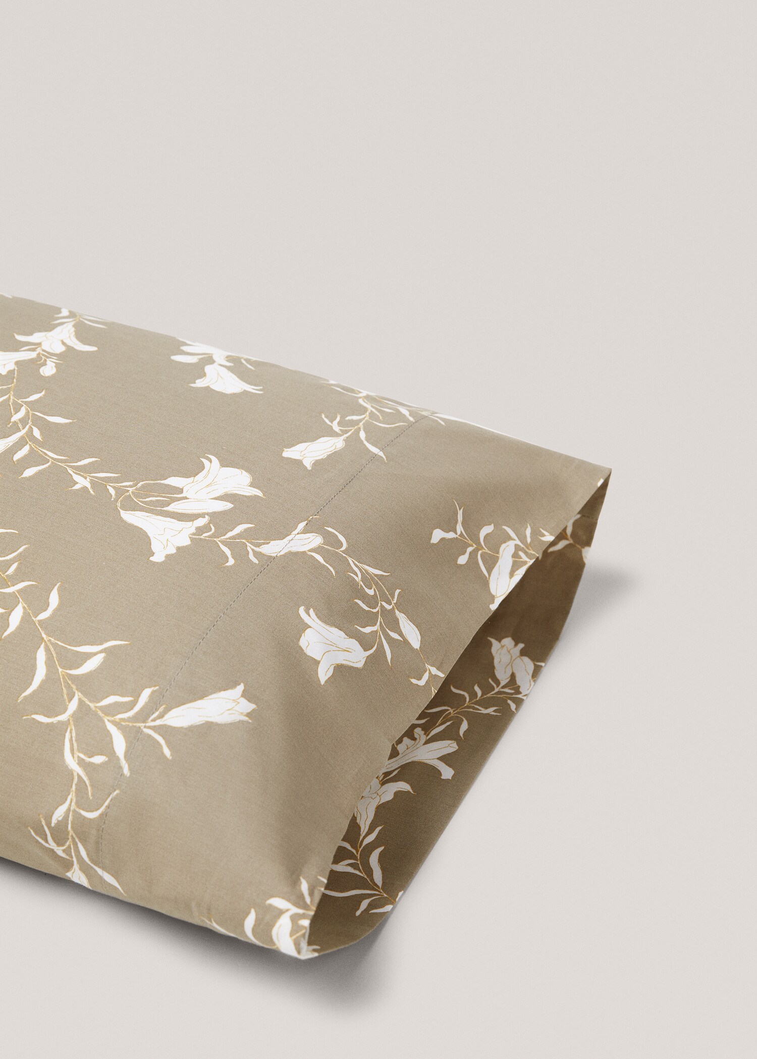 Contrast flower pillowcase 45x110cm - Details of the article 2