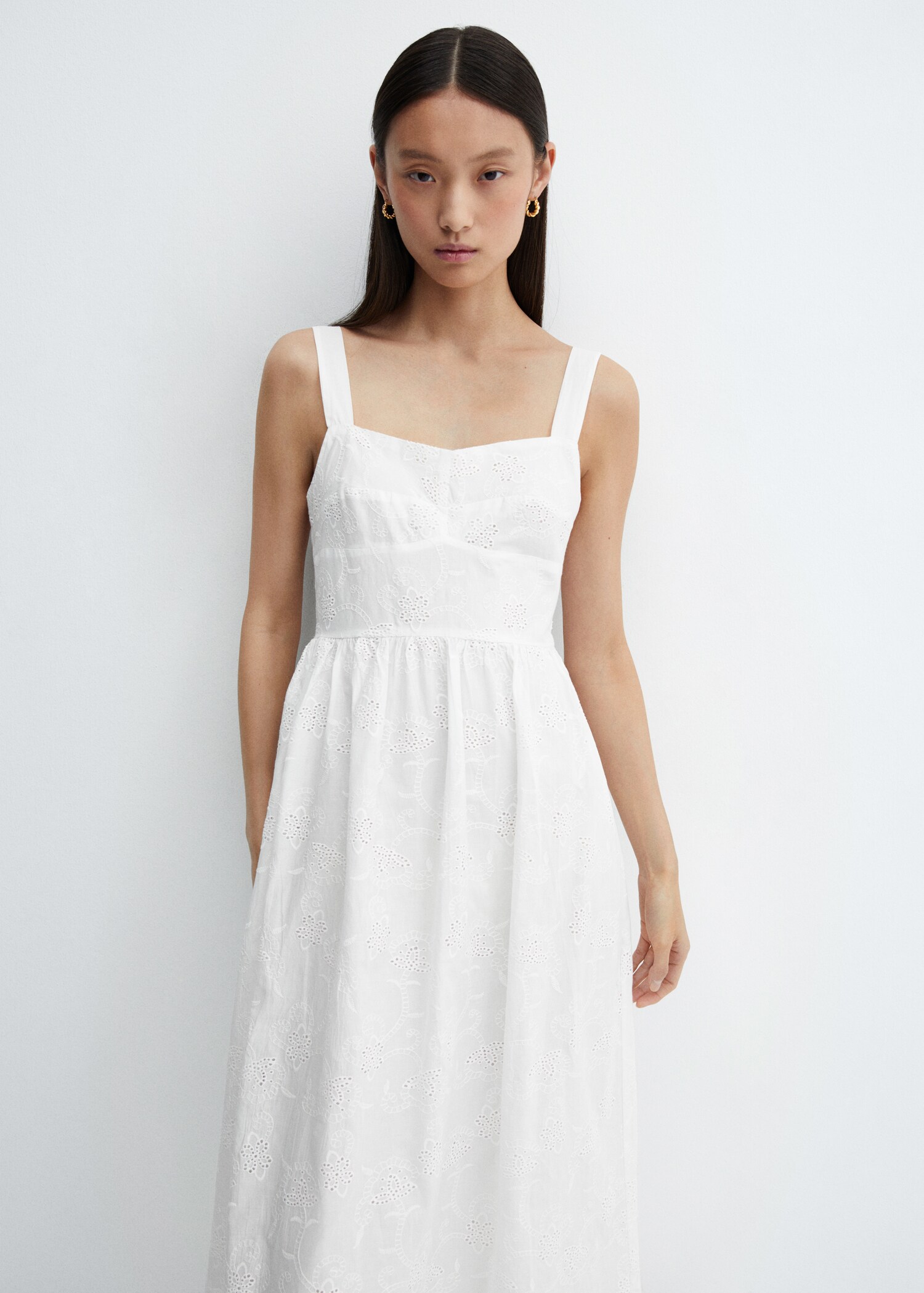Vestido bordado algodón - Plano medio
