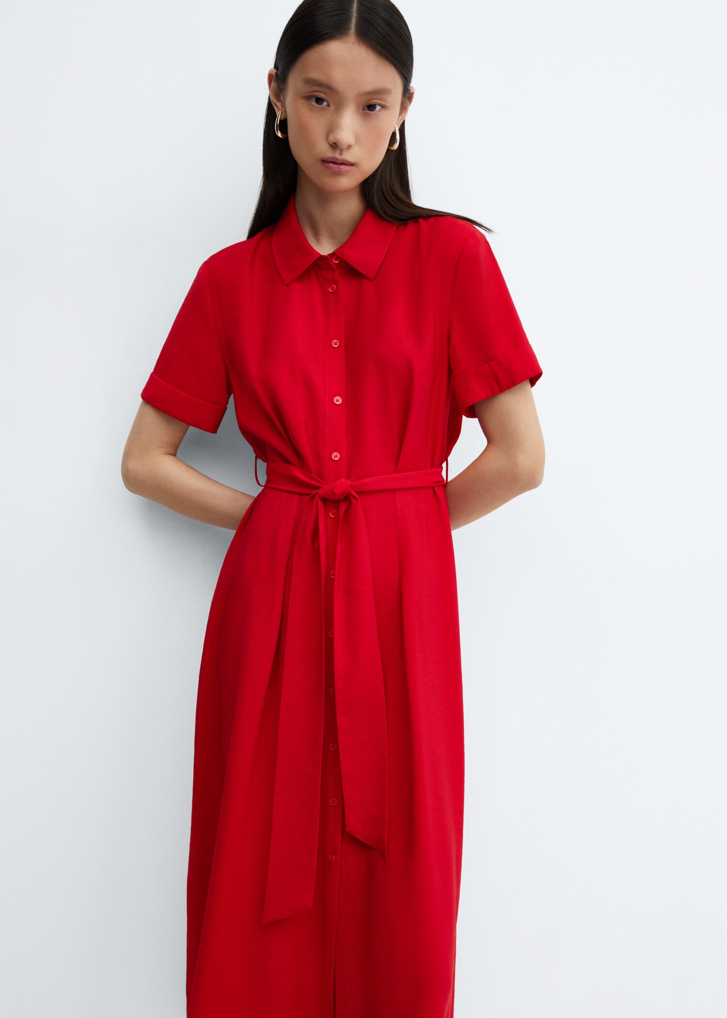 Vestido camisero lazo - Plano medio