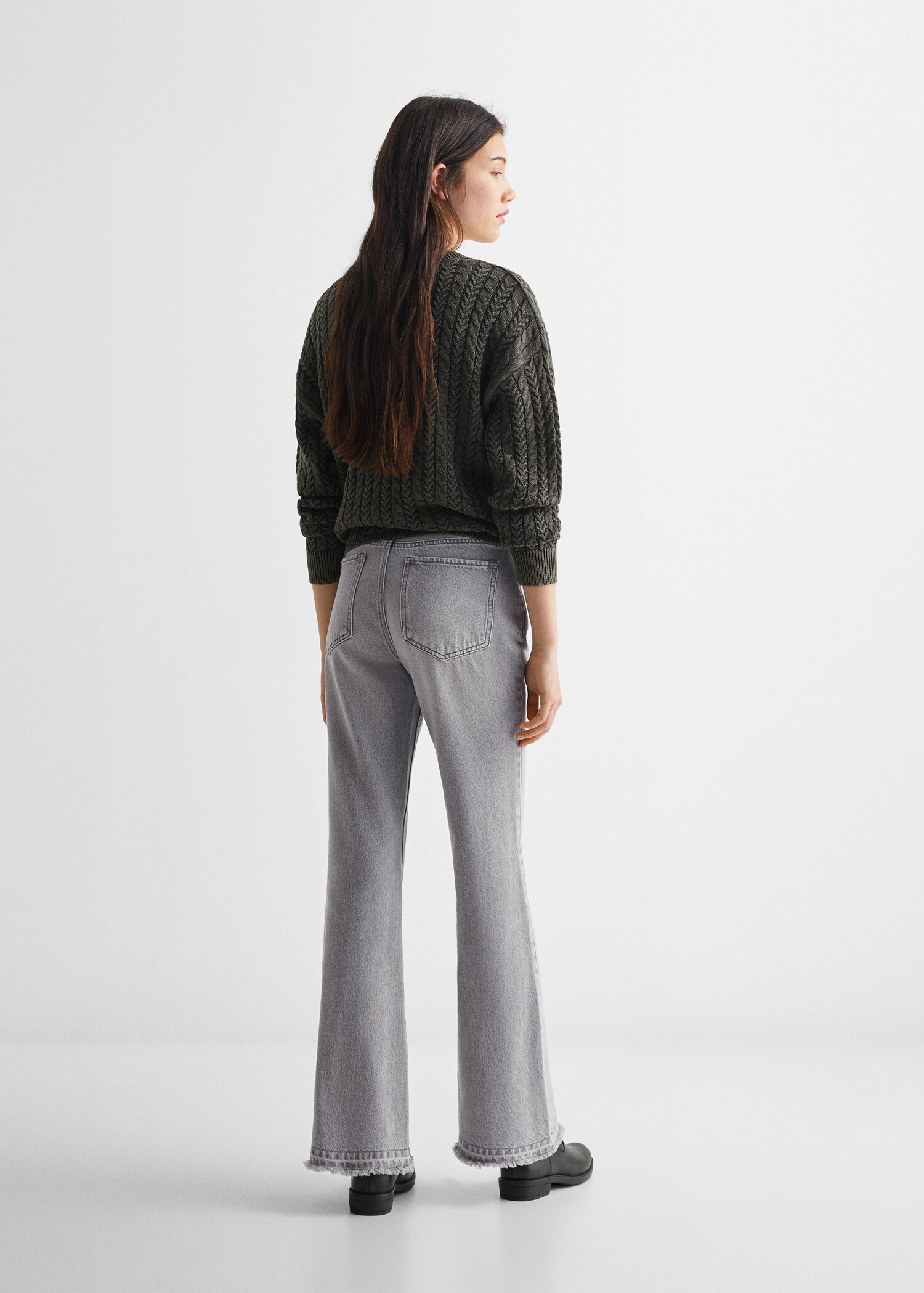 Flared finished jeans - Reverse of the article