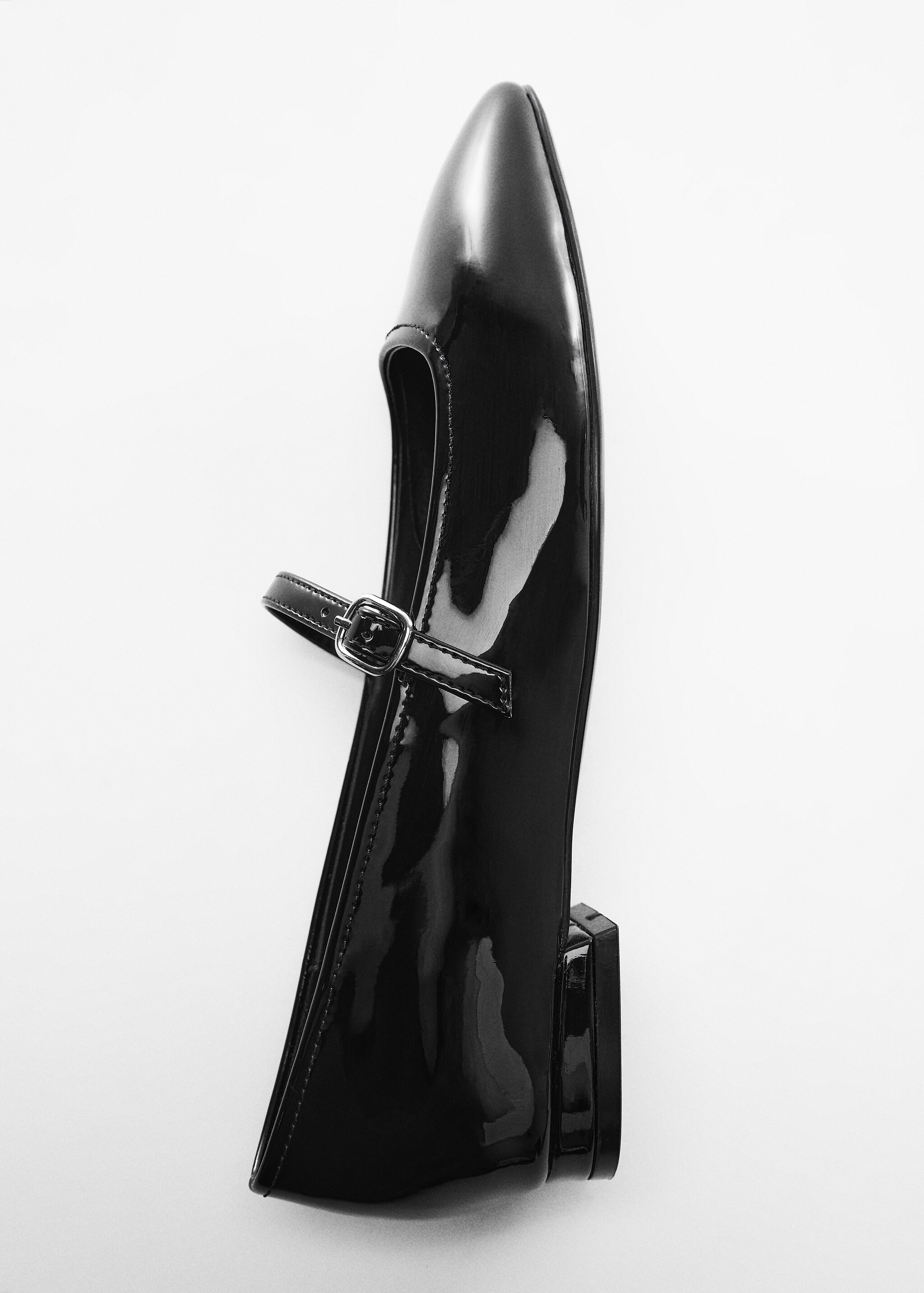 Patent leather effect ballerina - Details of the article 5