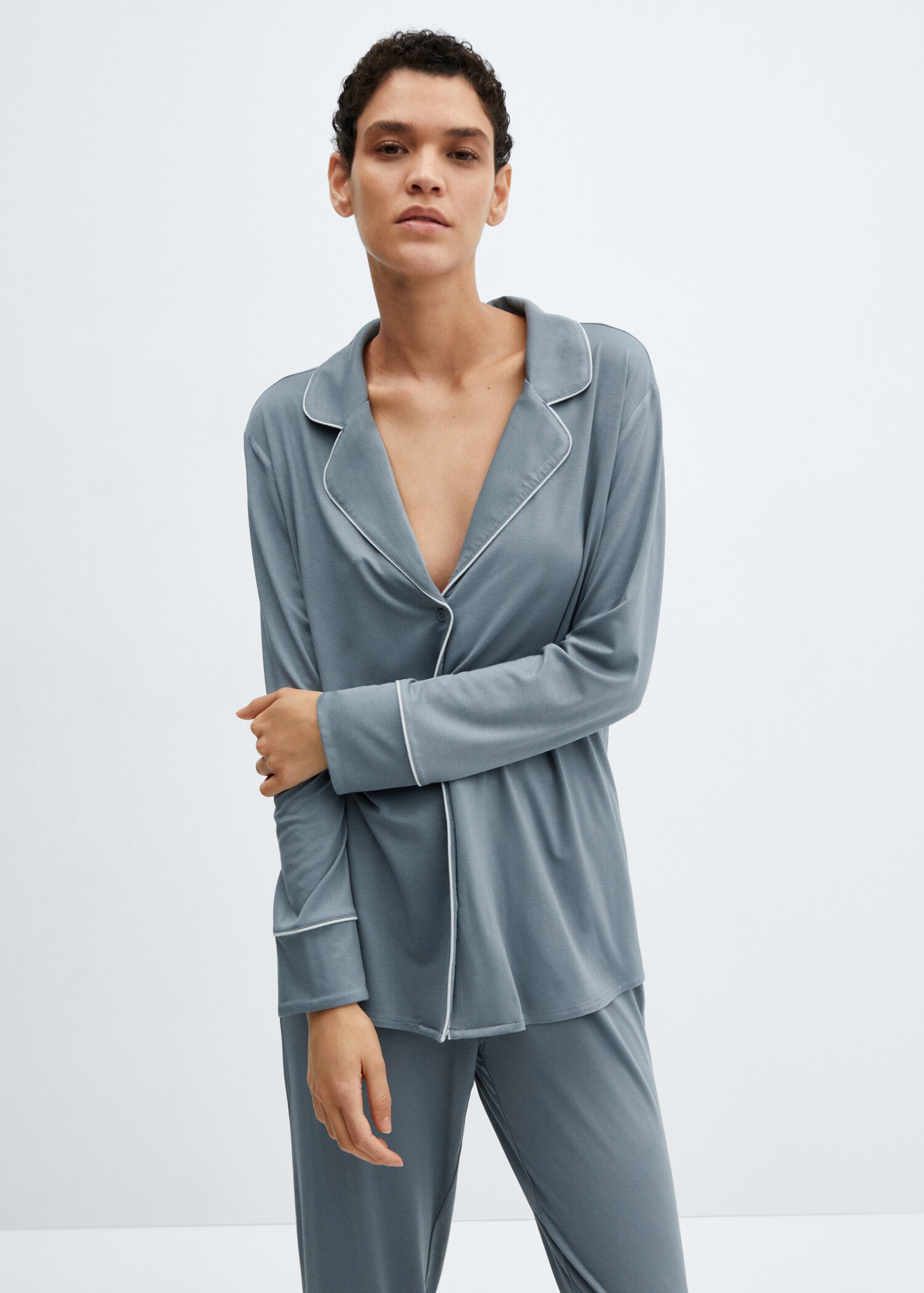 Camisa pijama ribete - Plano medio