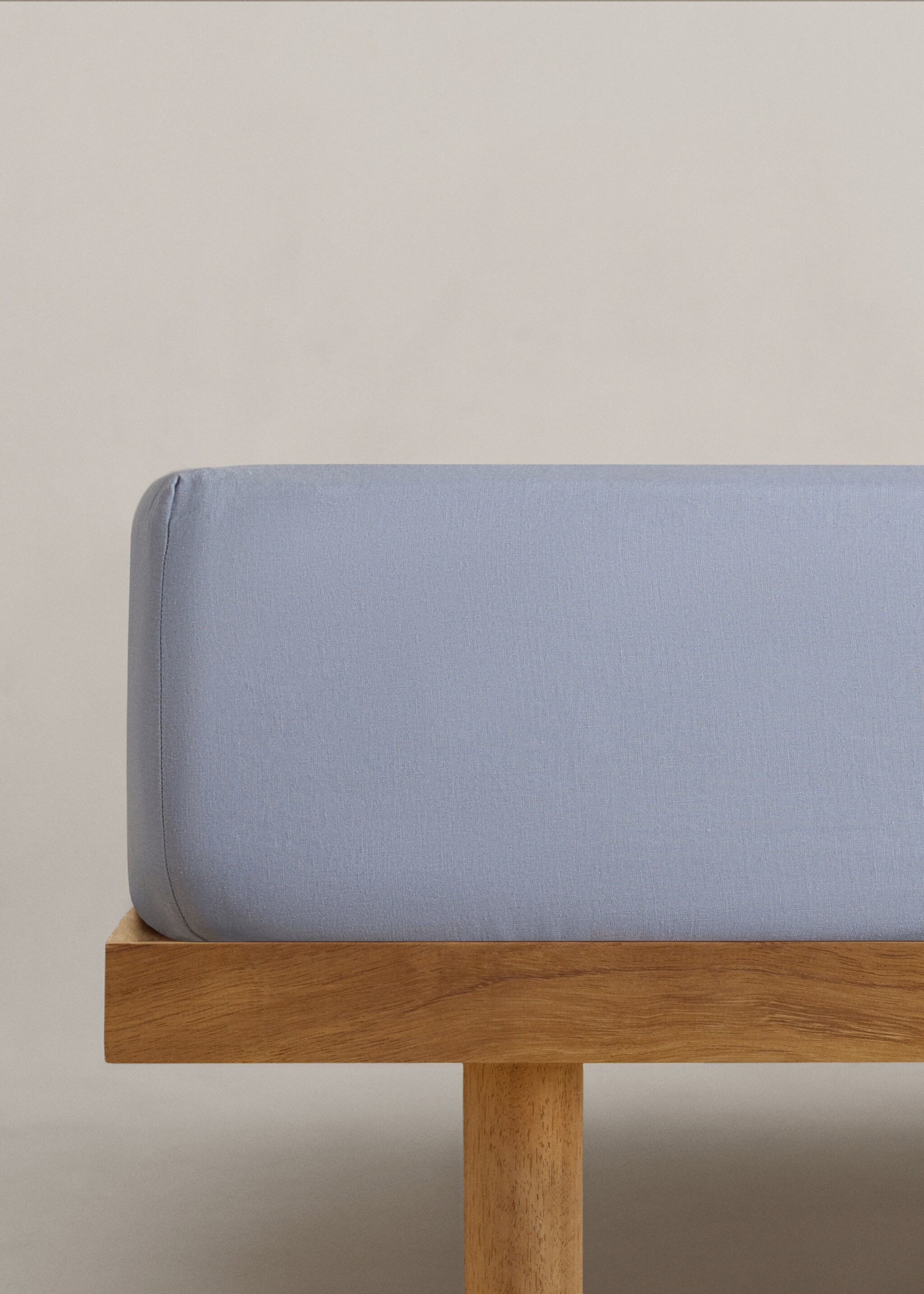 100% linen fitted sheet for king bed - Article without model, Indigo Blue. Ref: 67054026-00.