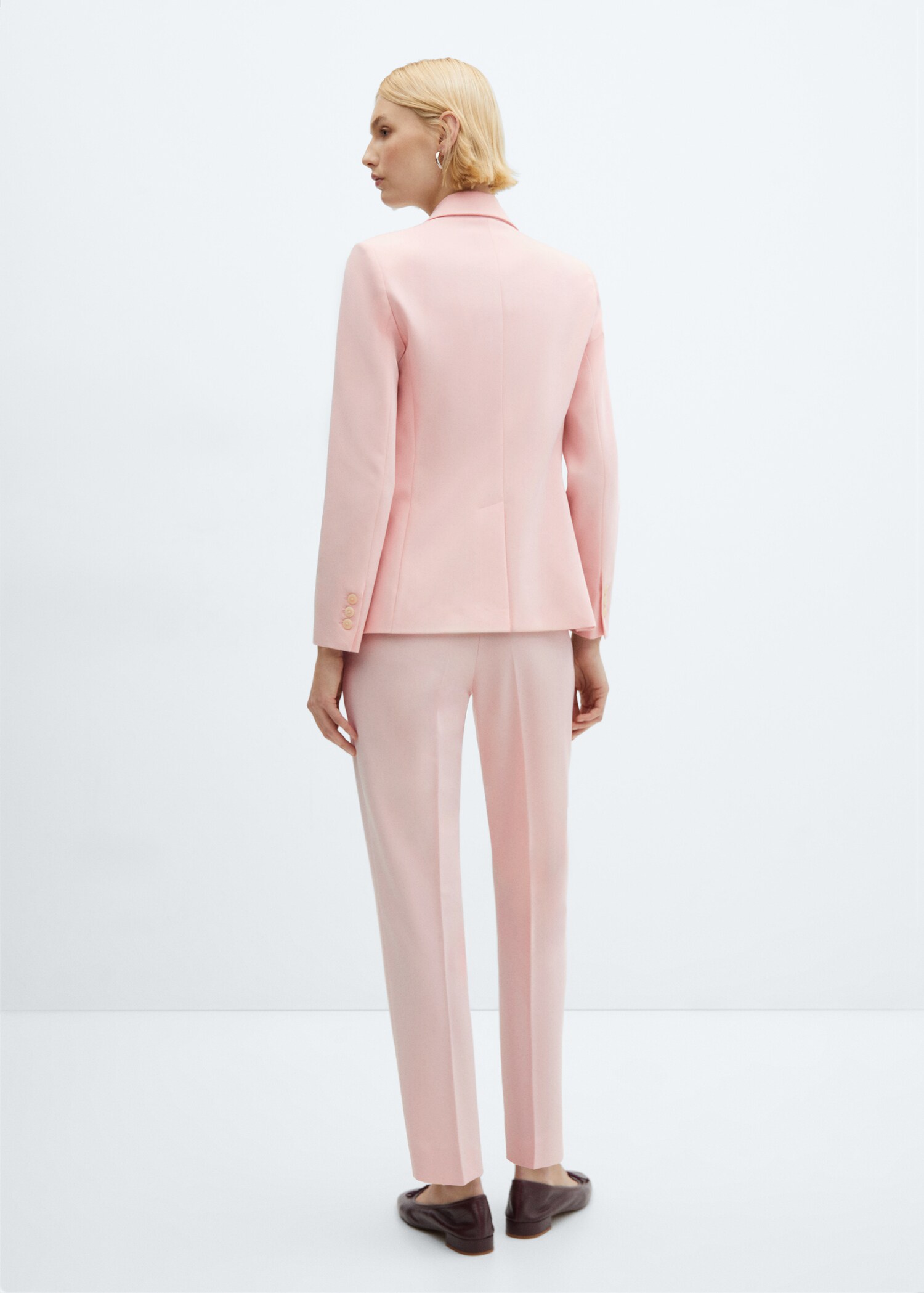 Americana traje entallada - Reverso del artículo