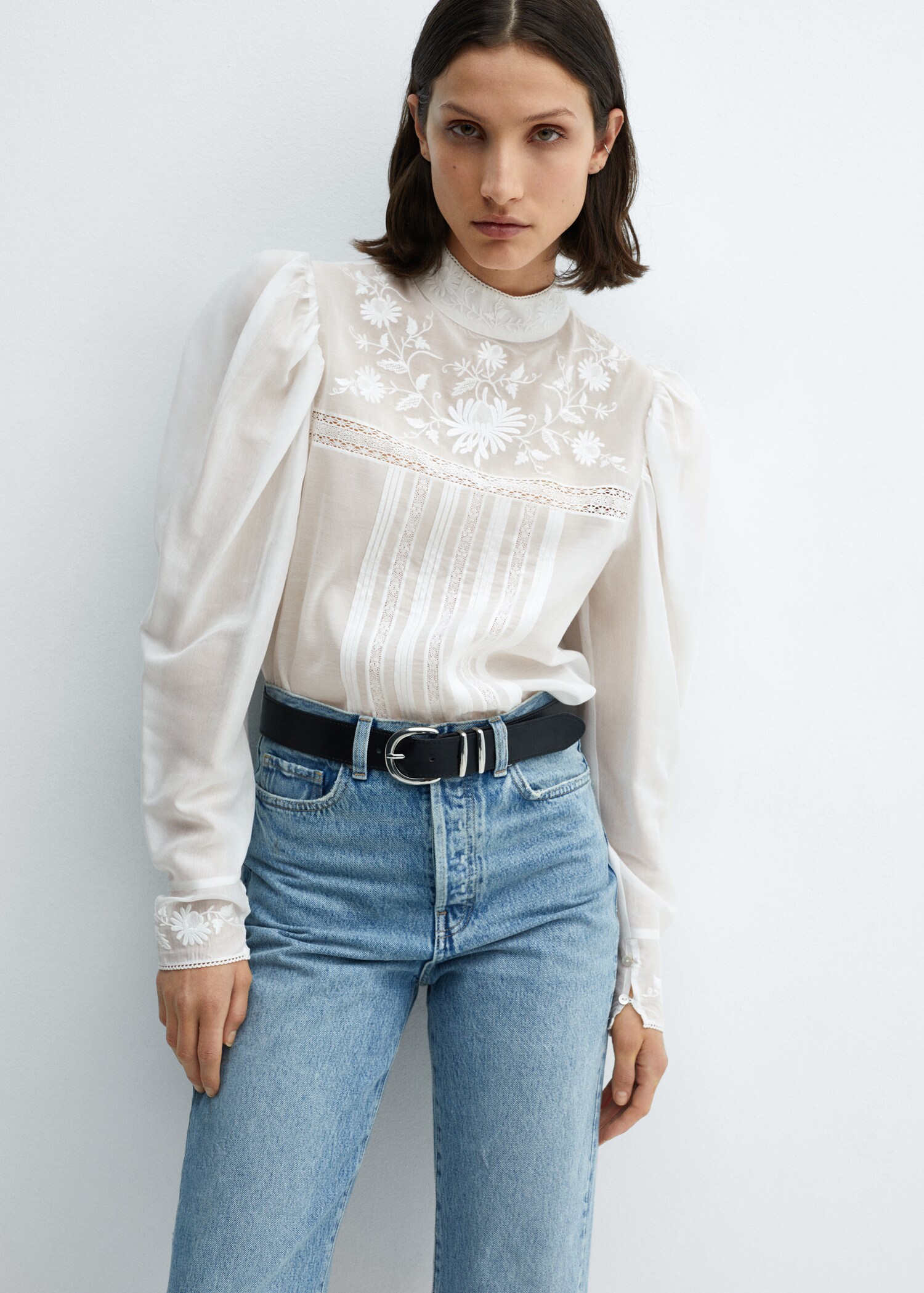 Embroidered details blouse - Medium plane
