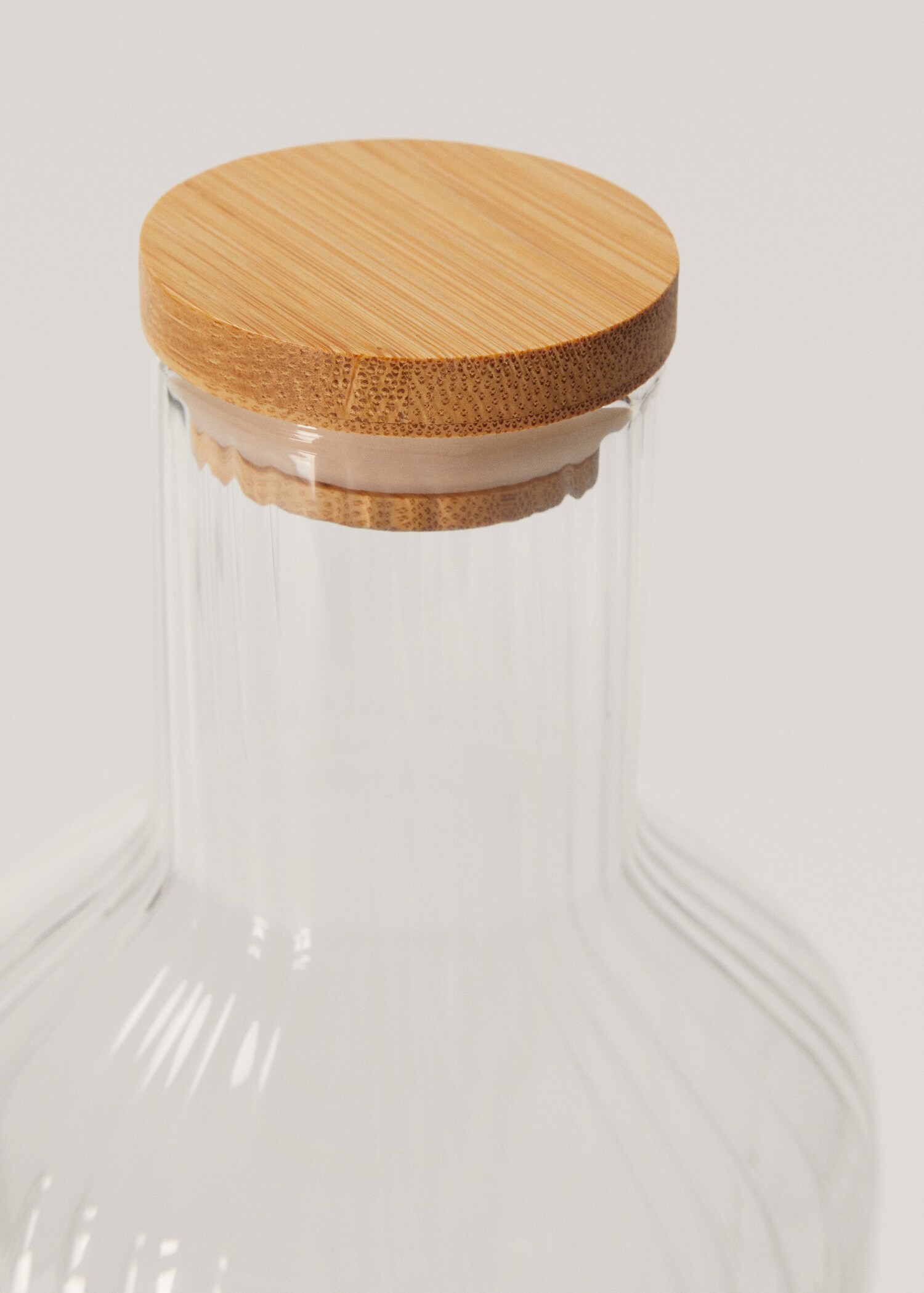 Flasche aus Borosilikat mit Reliefprägung - Detail des Artikels 2