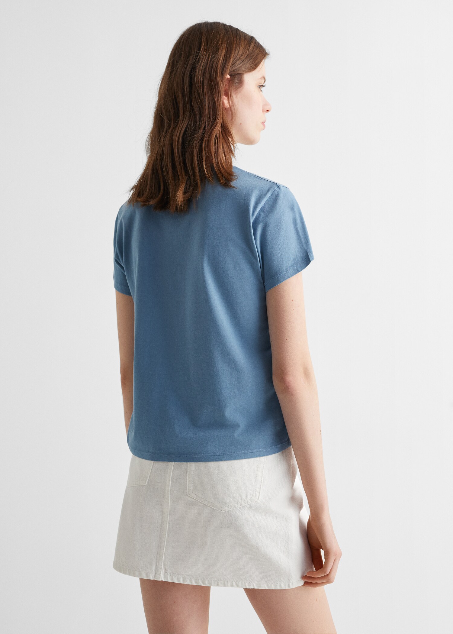 Embroidered message T-shirt - Reverse of the article