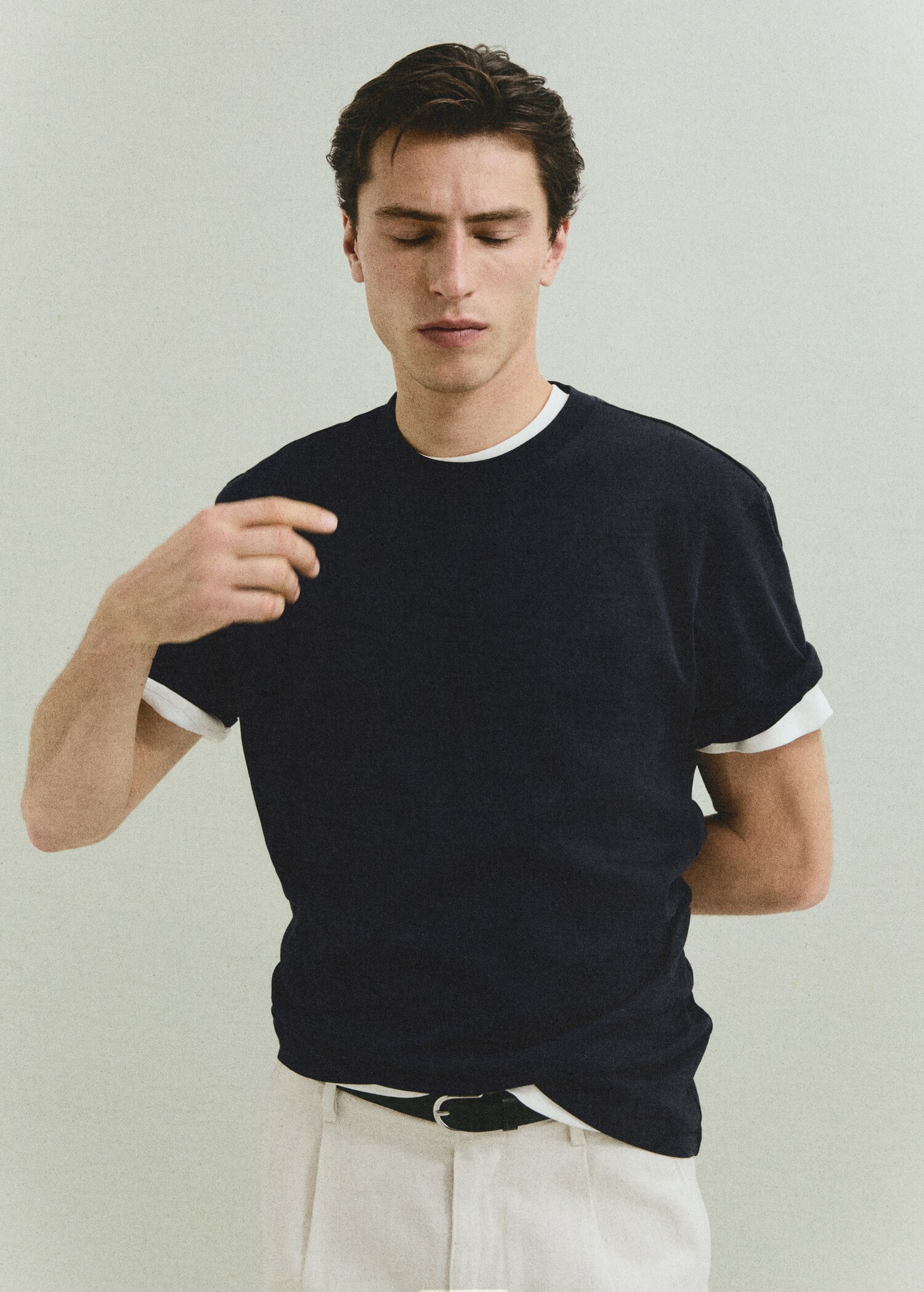 Breathable cotton t-shirt - Details of the article 3