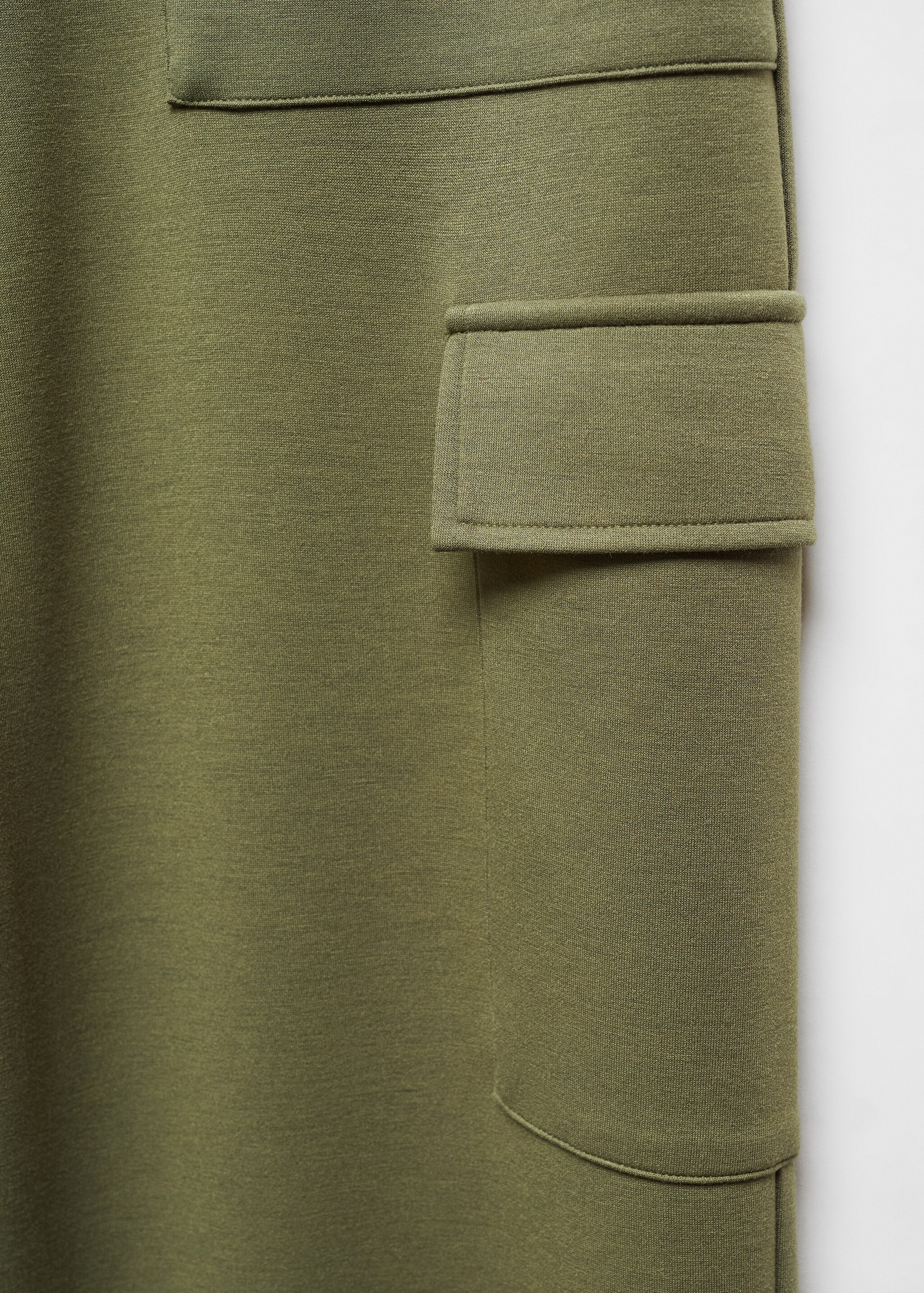 Elastic waist cargo trousers - Details of the article 8