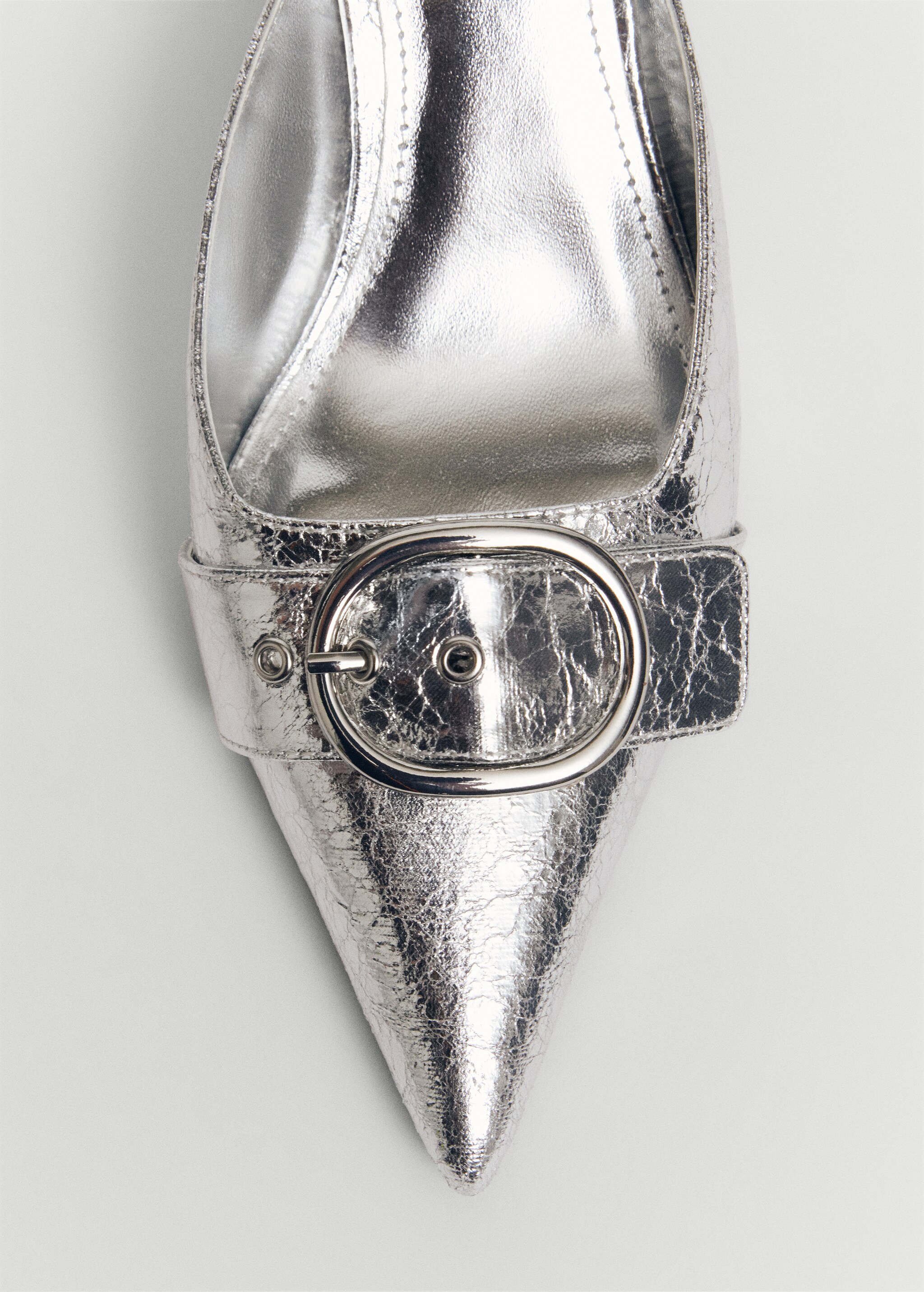 Metallic heeled shoe with buckle - Details of the article 2