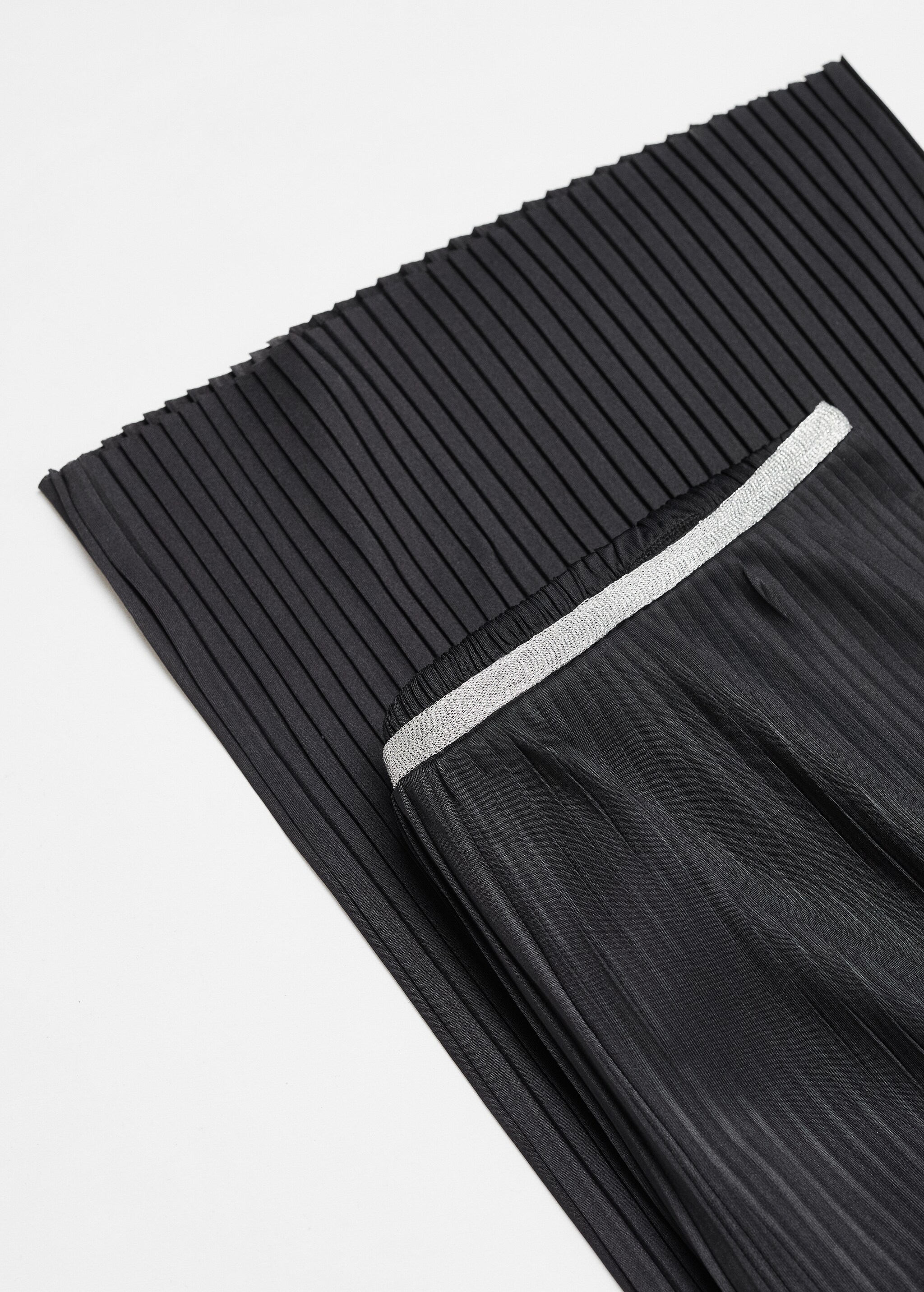 Pleated wideleg trousers - Details of the article 8