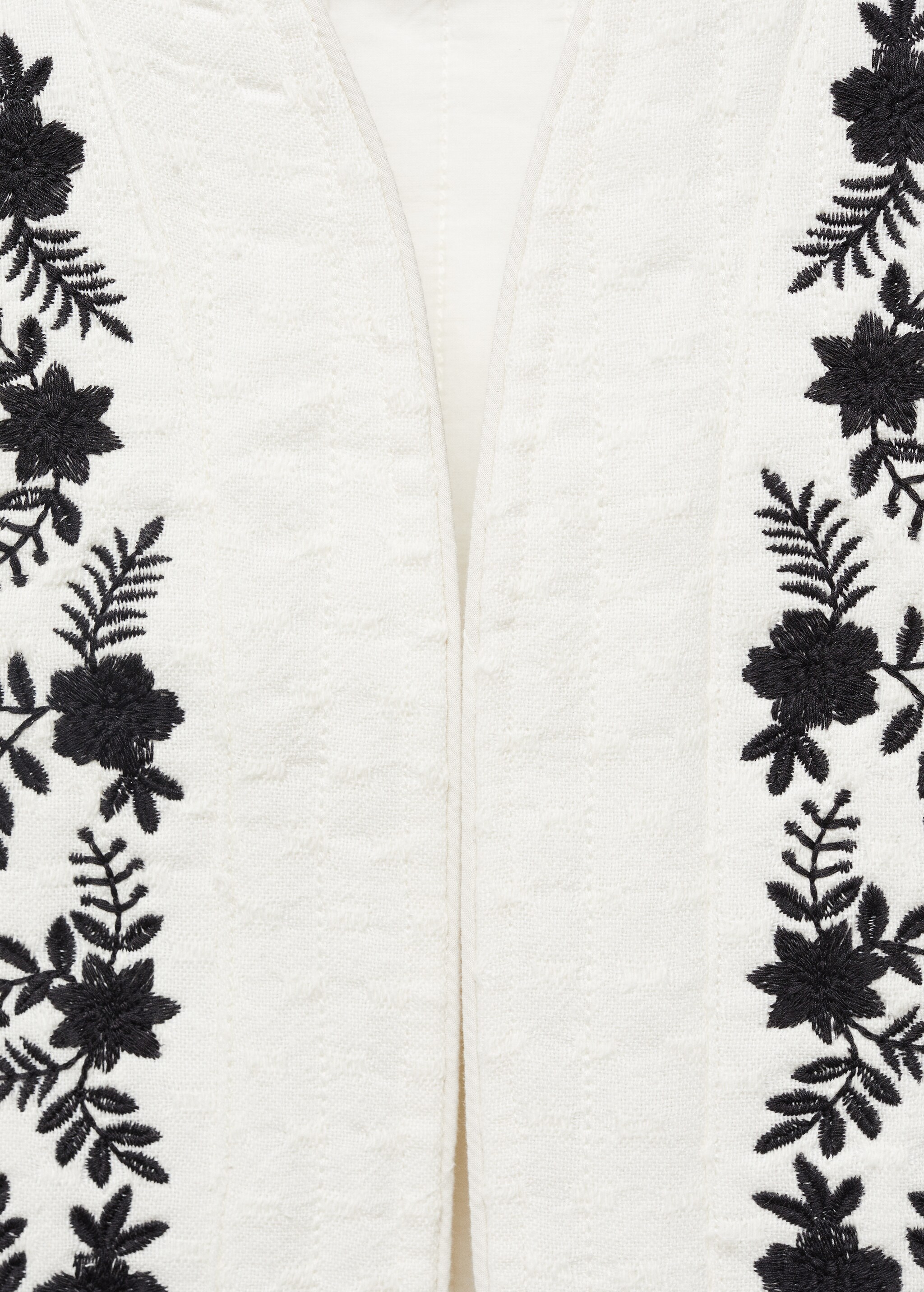 Flower embroidered vest - Details of the article 8