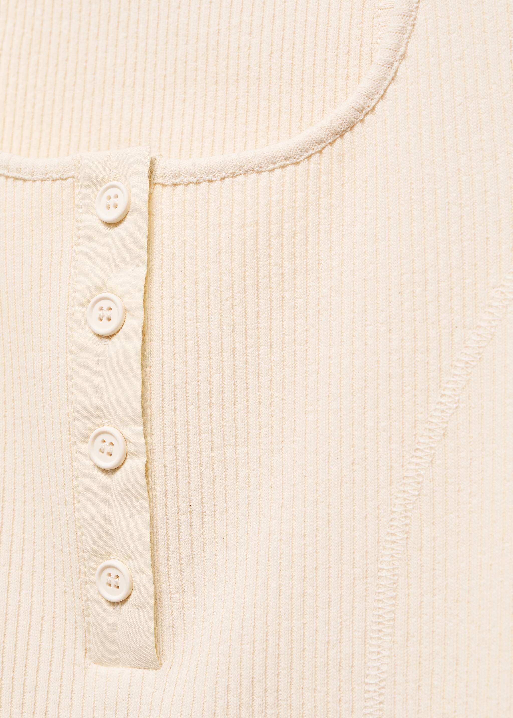 Buttoned ribbed top - Details of the article 8