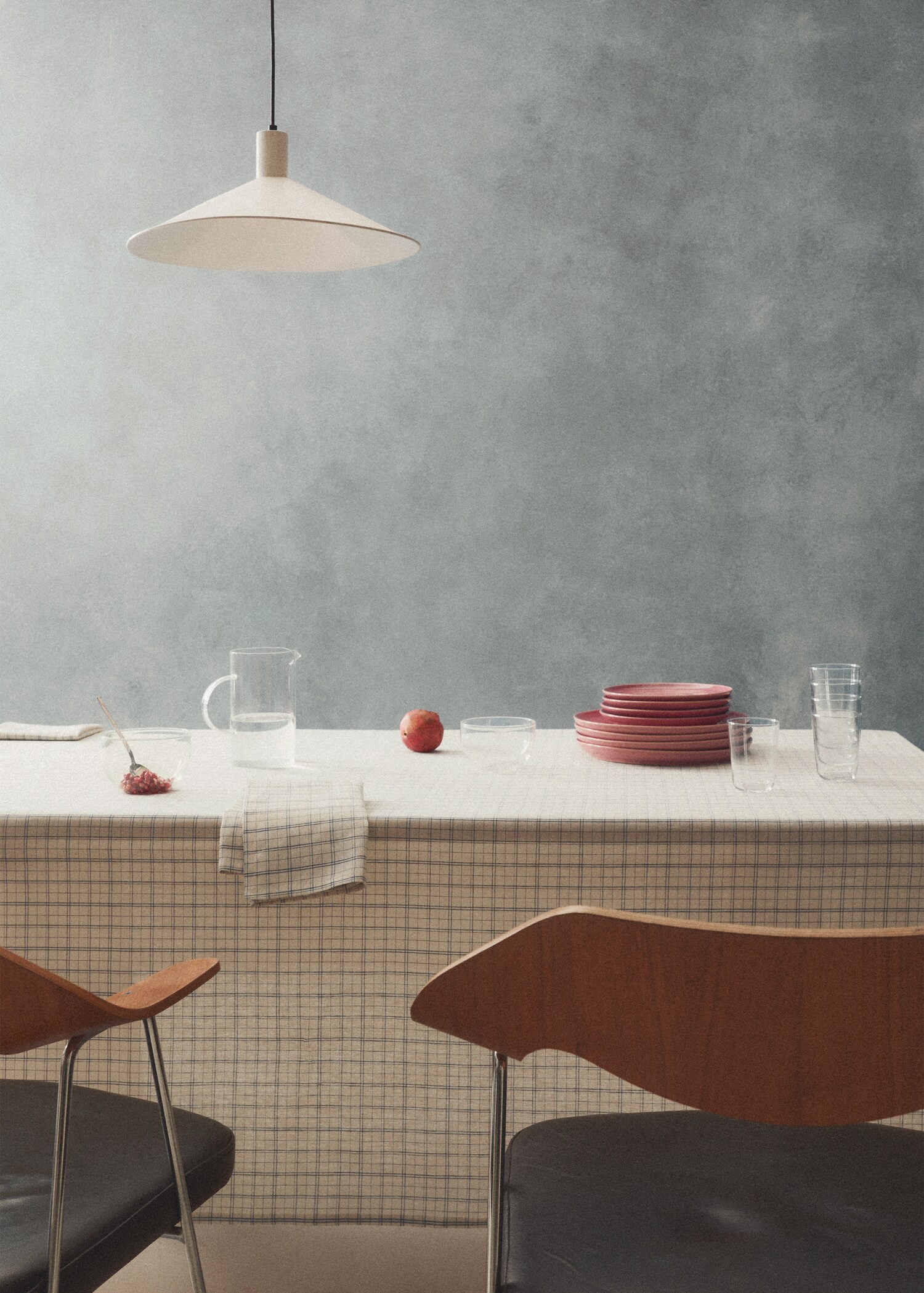 Cotton and linen tablecloth with checkered print - Details of the article 6