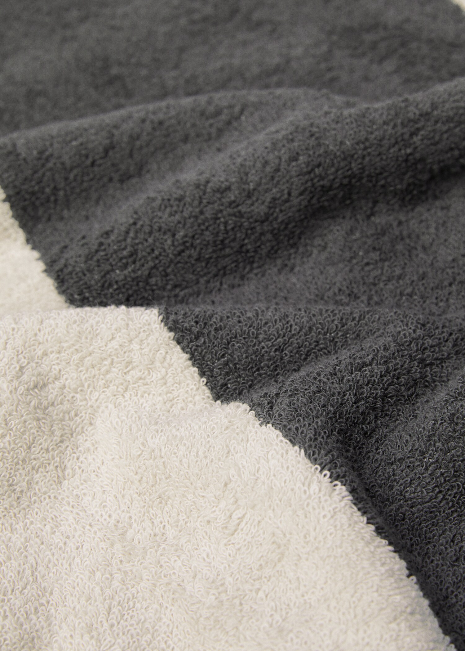 100% cotton striped beach towel - Details of the article 2