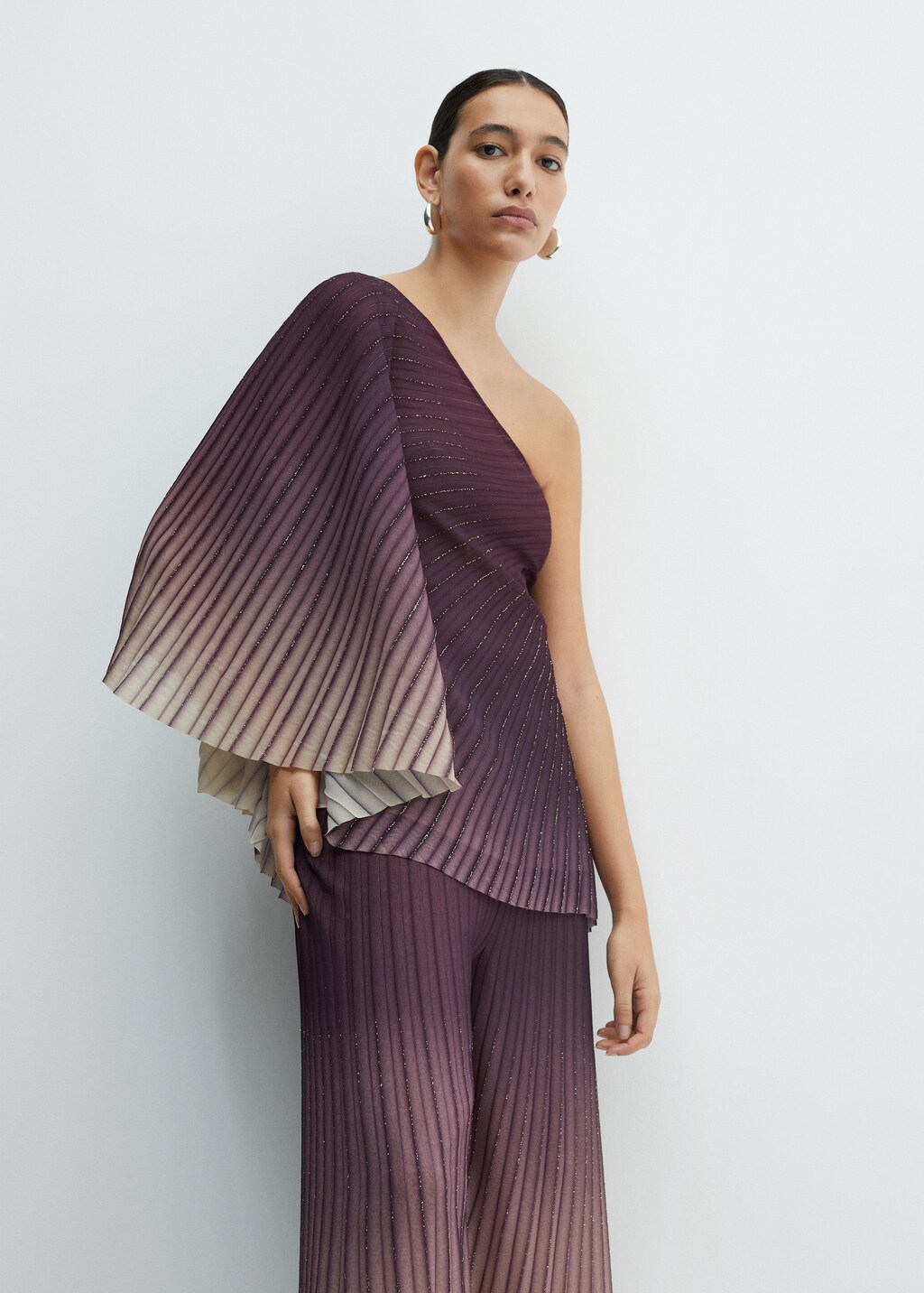 Carmen Collar Textured Asymmetrical Knit Blouse