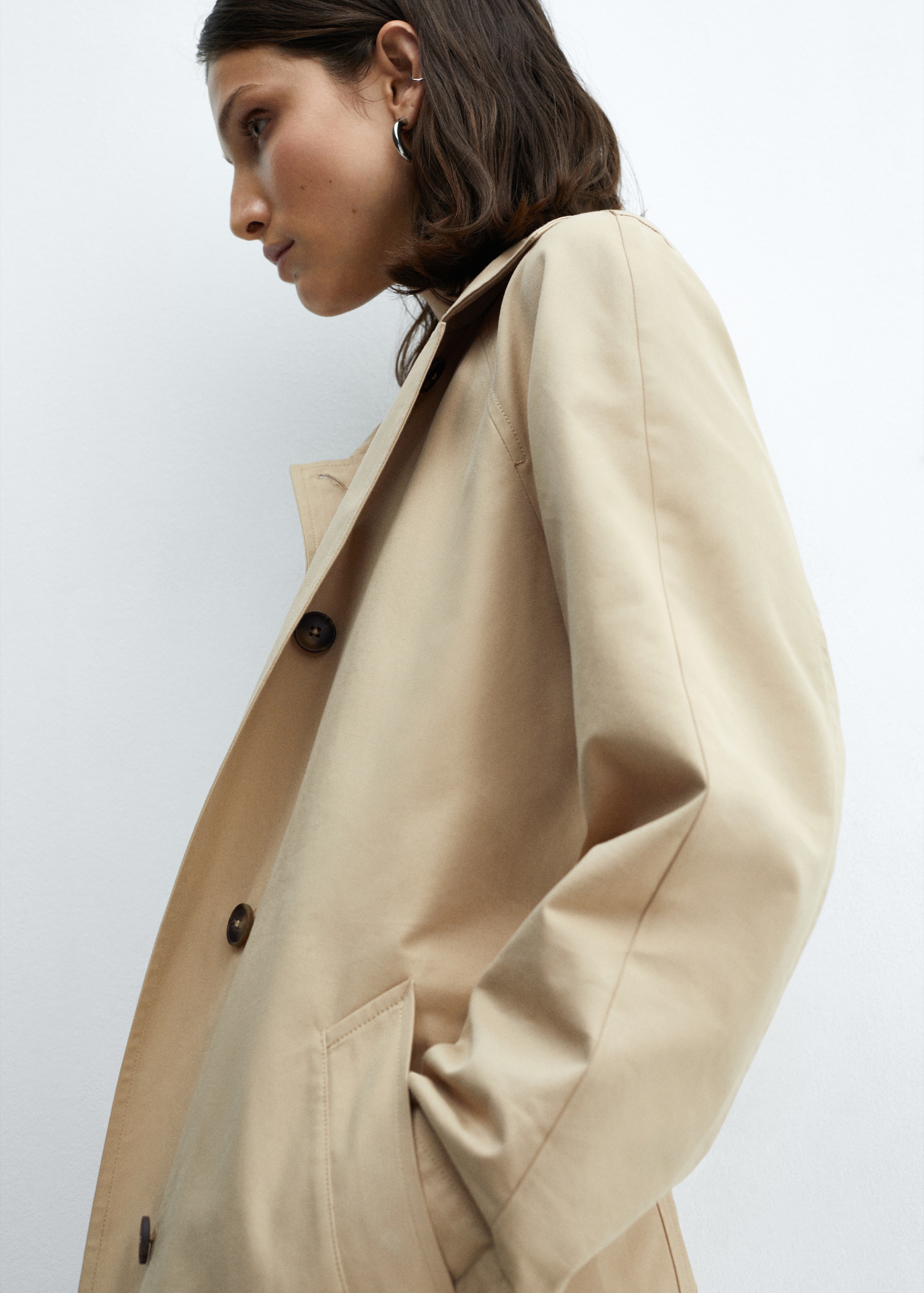 Cotton trench coat with belt - Details of the article 2