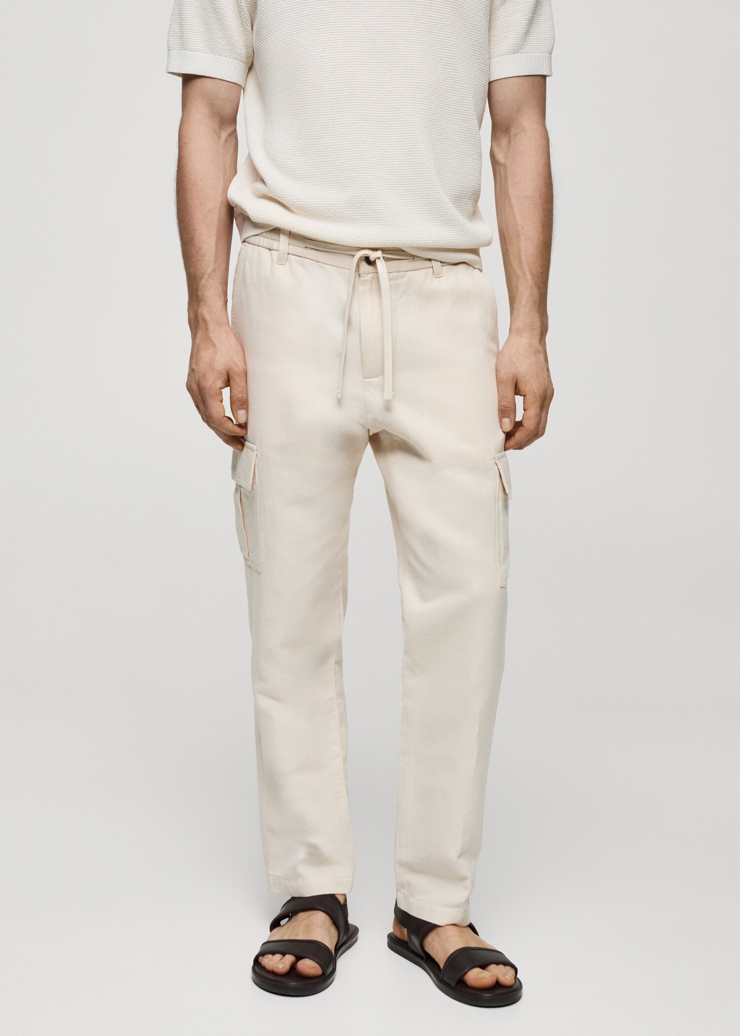 Pantalón algodón lino cargo - Plano medio