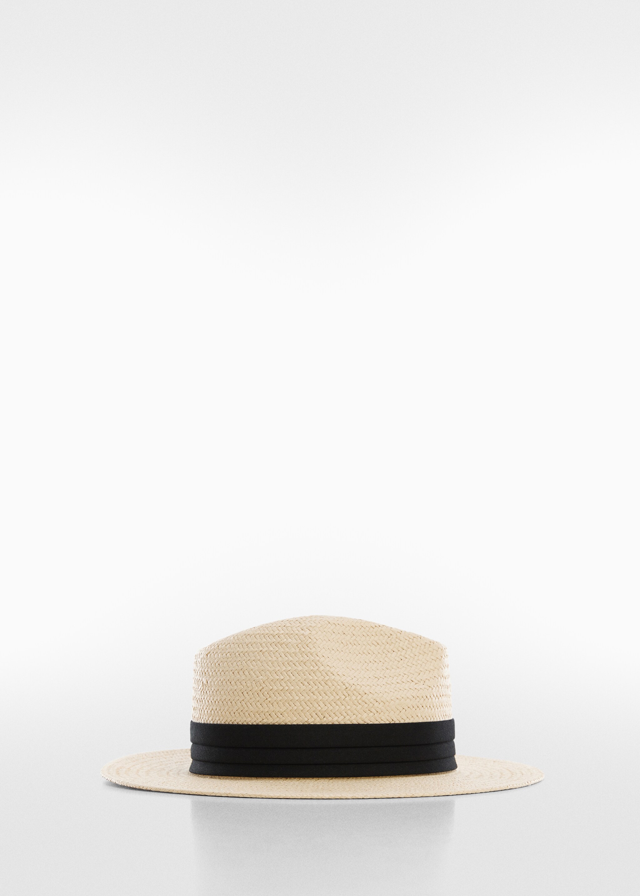 قبعة من الألياف الطبيعية بشريط - منتج دون نموذج