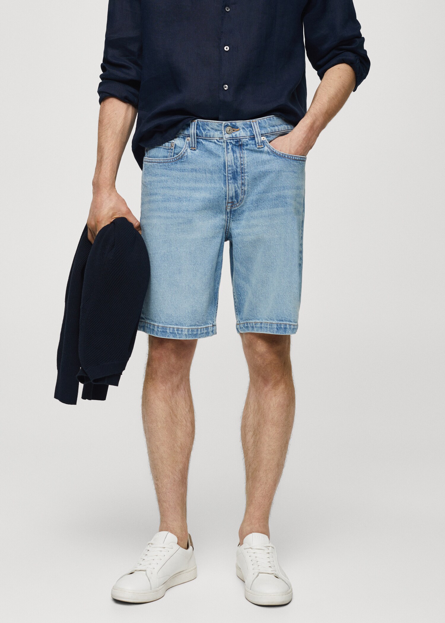 Regular-fit denim bermuda shorts - Medium plane