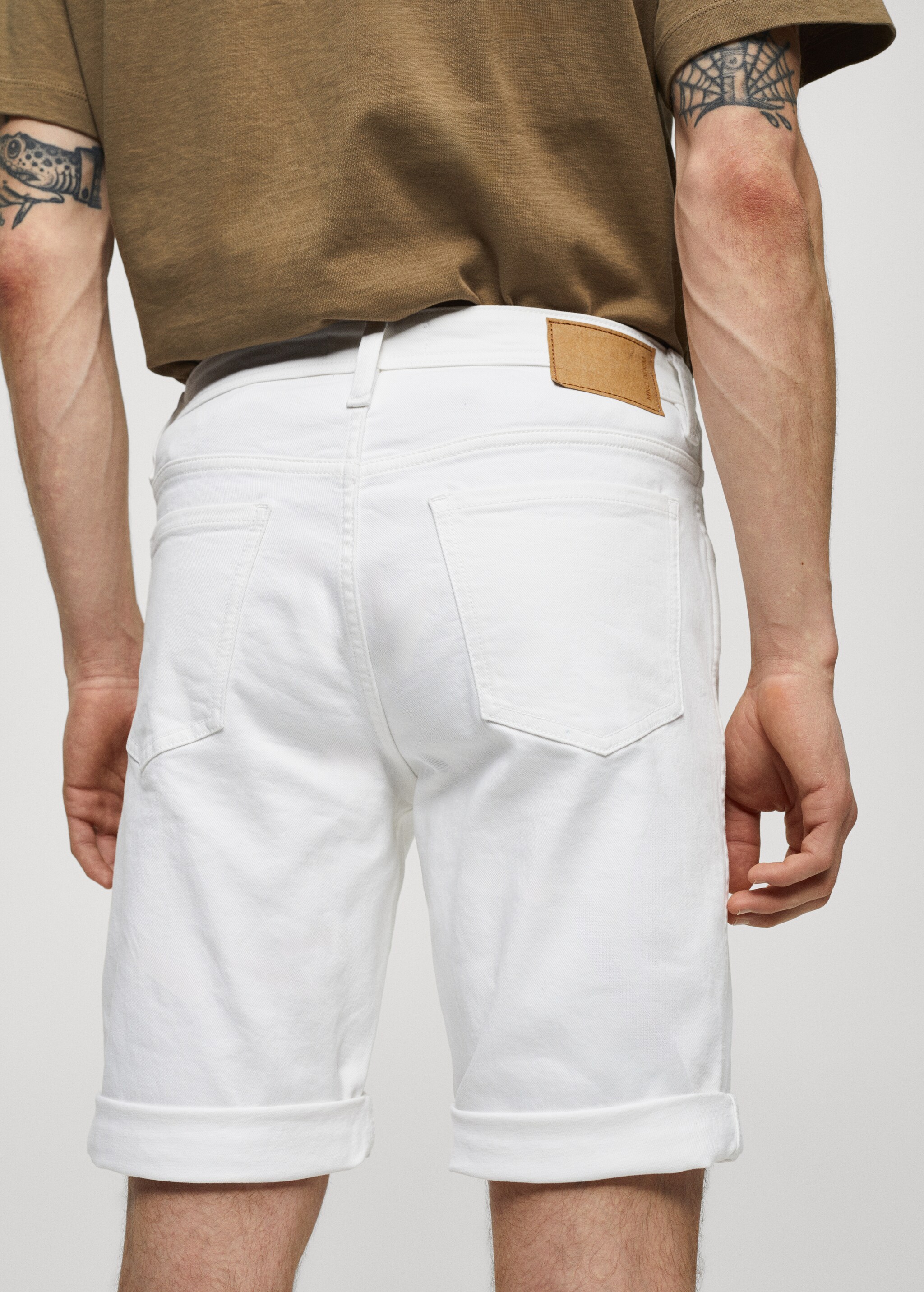 Slim-fit denim bermuda shorts - Details of the article 4