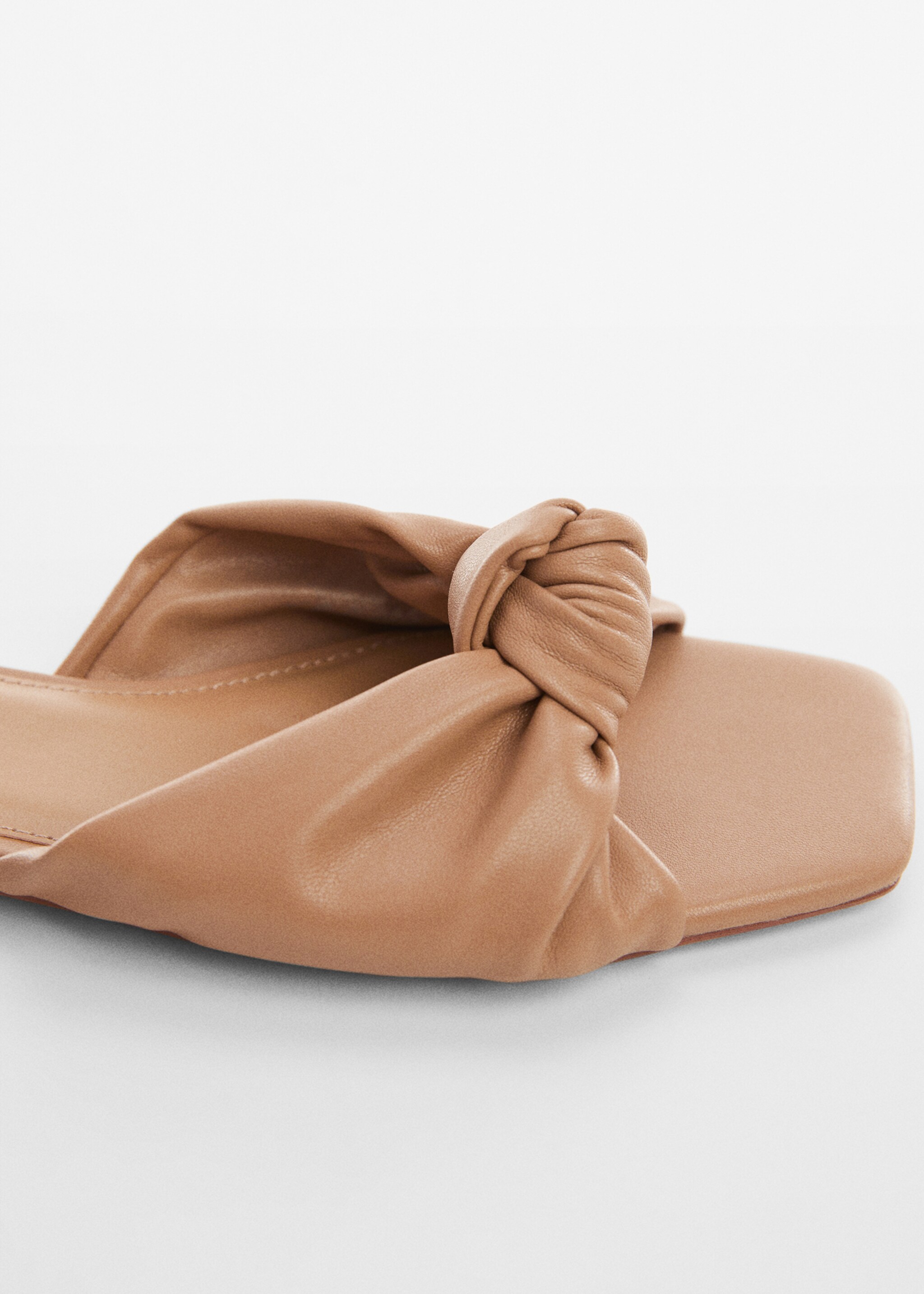 Square-toe sandals with knot detail - Details of the article 2, Medium Brown. Ref: 67057700-00.
