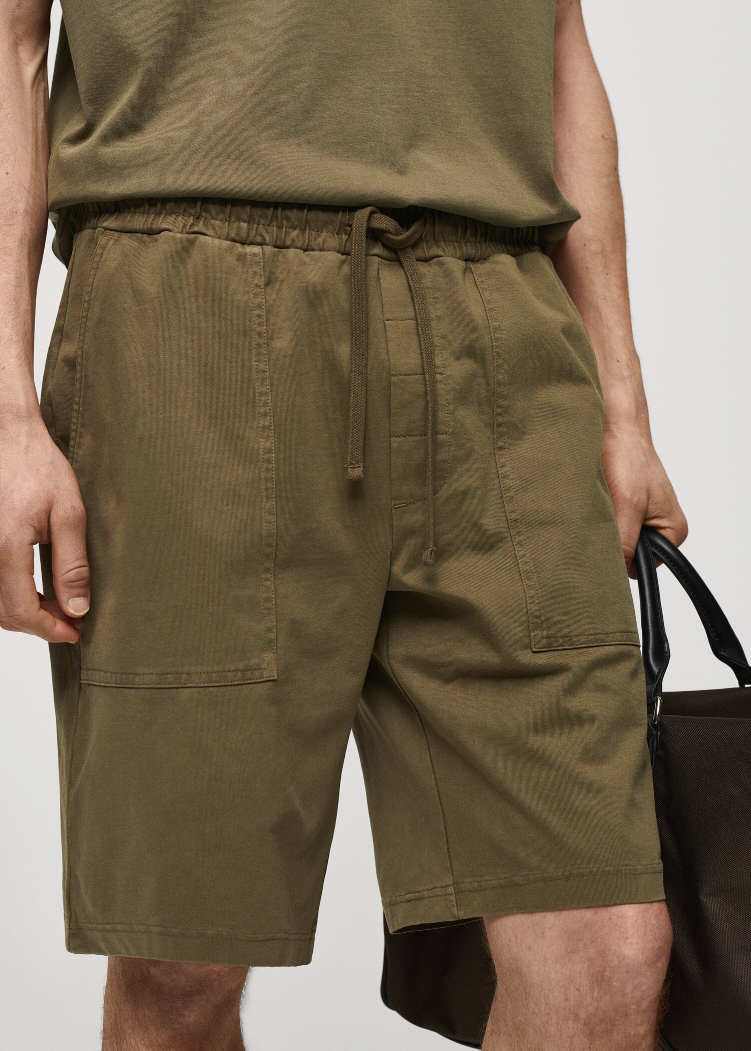 100% cotton drawstring Bermuda shorts - Details of the article 1