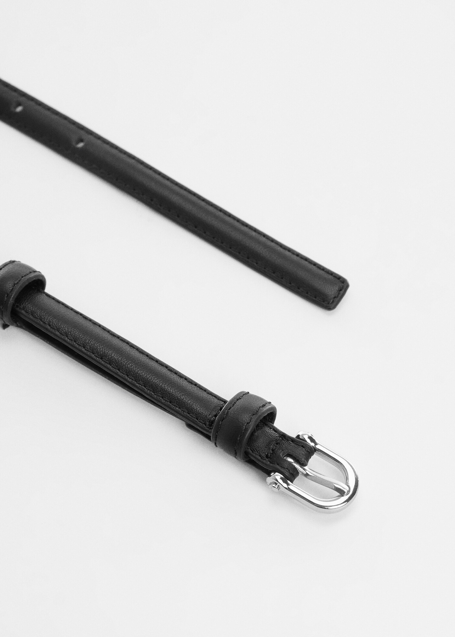 Buckle leather belt - Details of the article 1