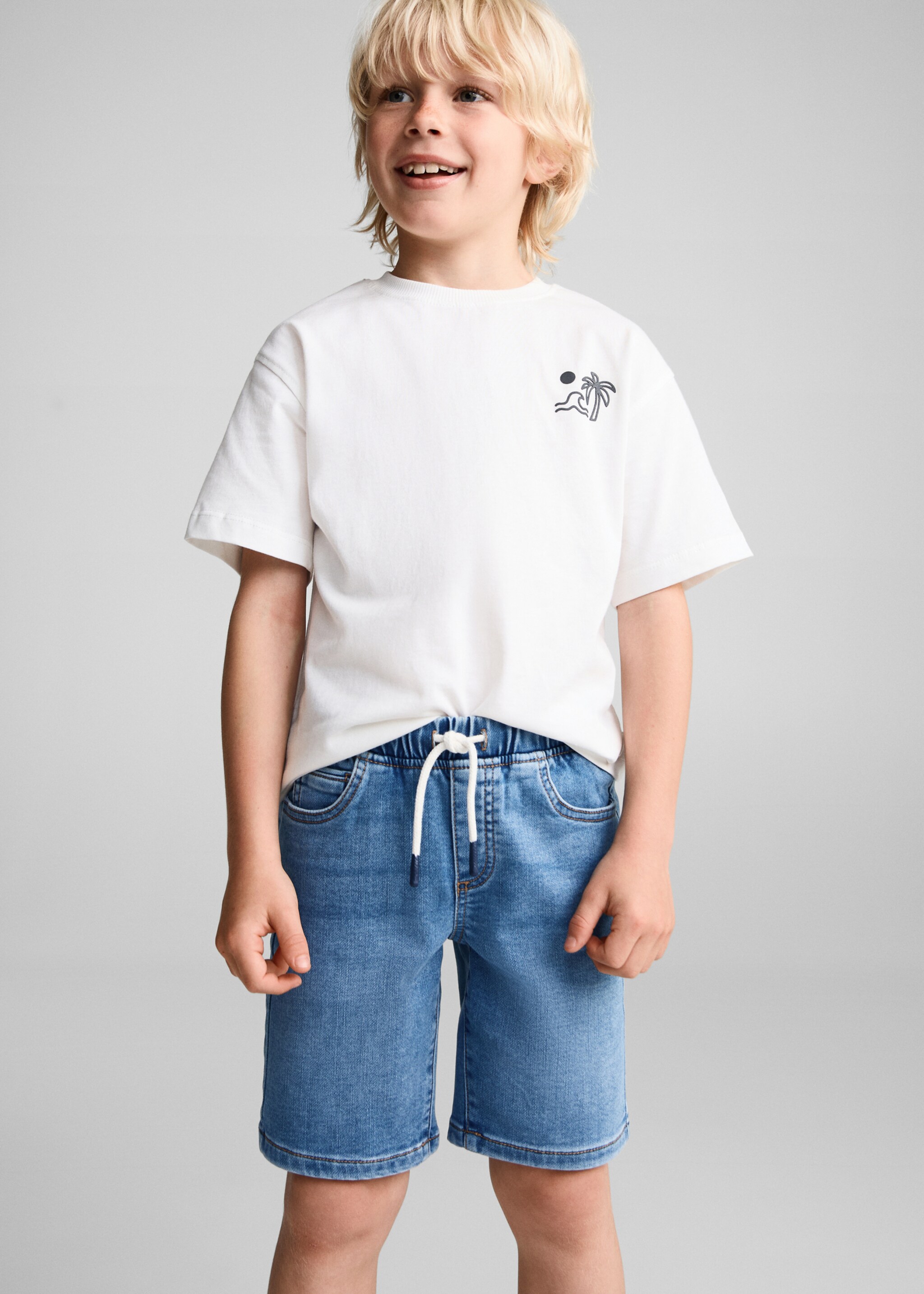 Bermuda denim taille élastique - Plan moyen, Bleu moyen. Ref: 67058271-00.