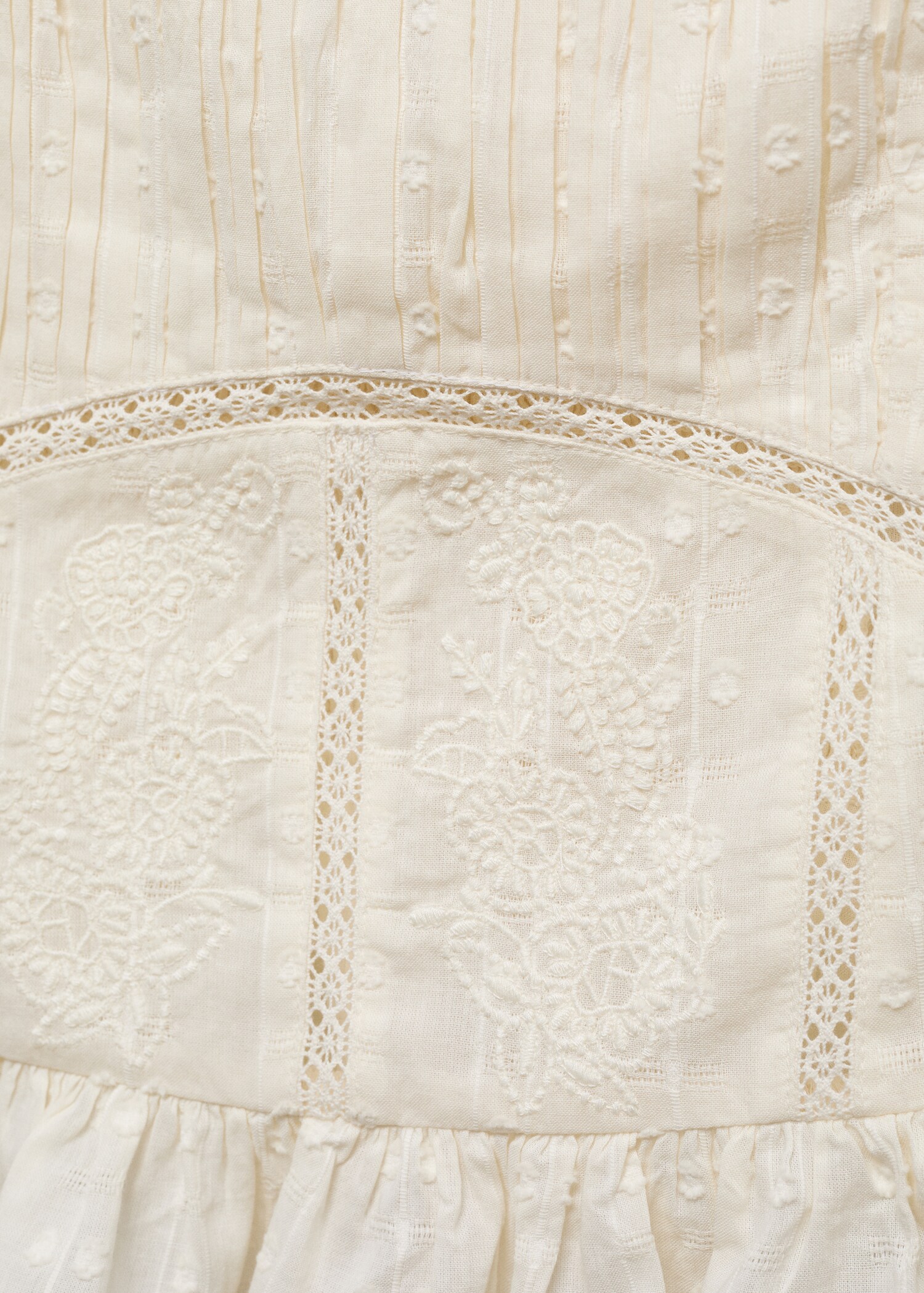 Top volante detalles bordados - Detalle del artículo 8
