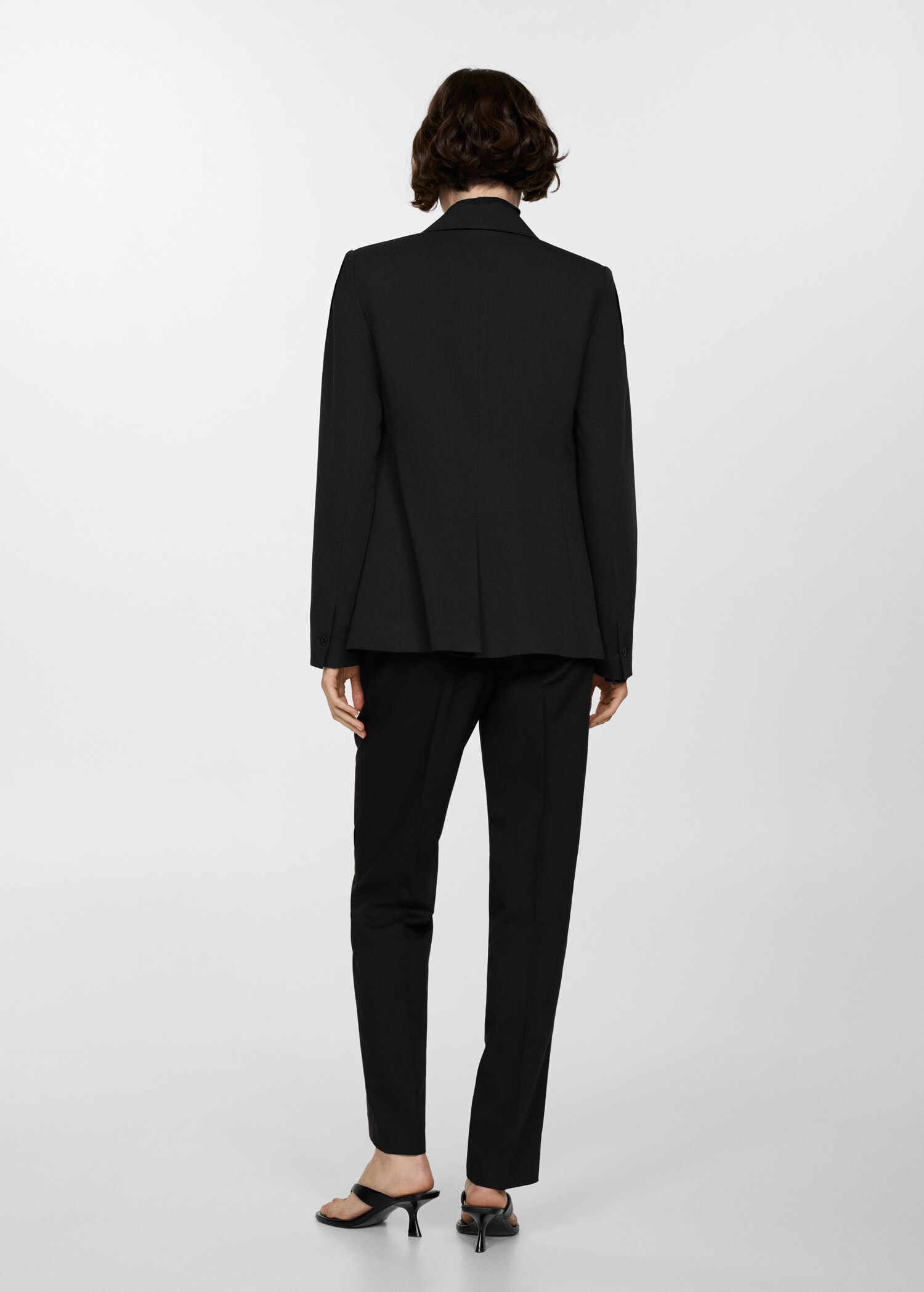 Americana traje entallada - Reverso del artículo