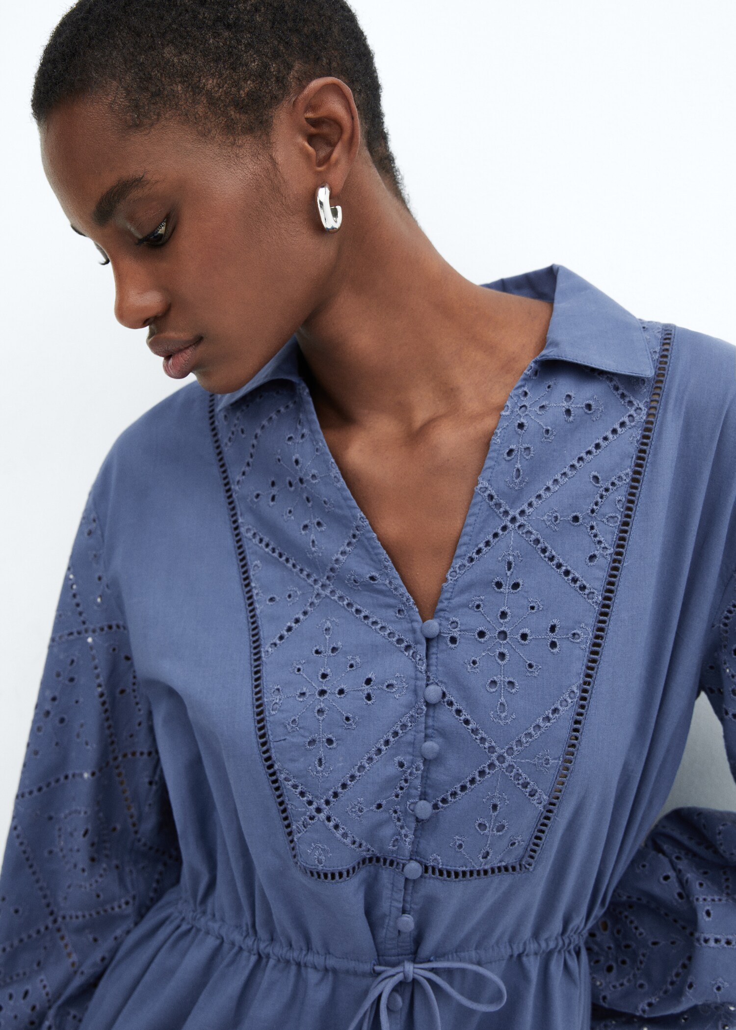 Robe chemisier détails brodés - Détail de l'article 1