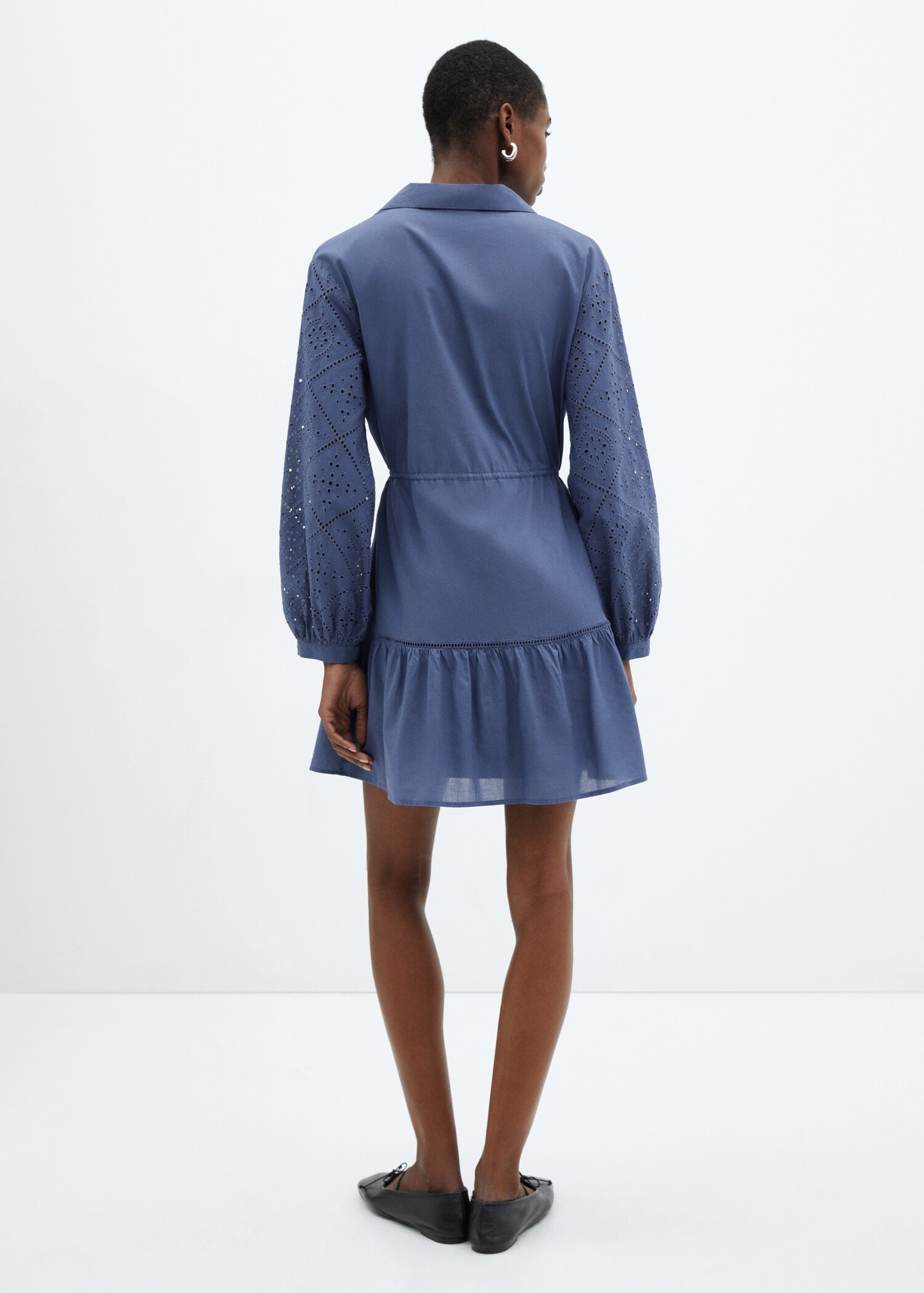 Robe chemisier détails brodés - Verso de l’article