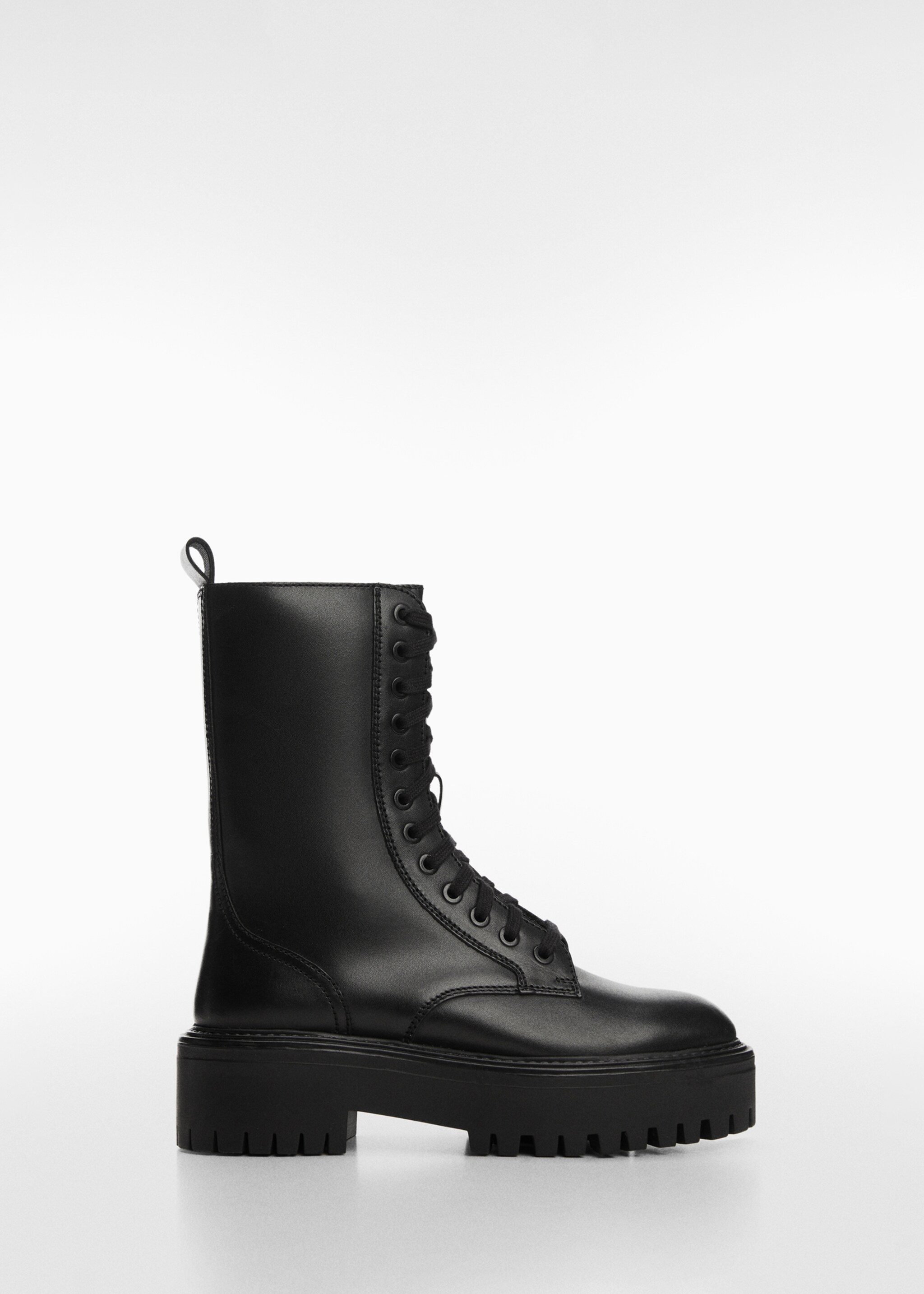 Leather boot with laces and track sole - Article without model, Black. Ref: 67060445-00.