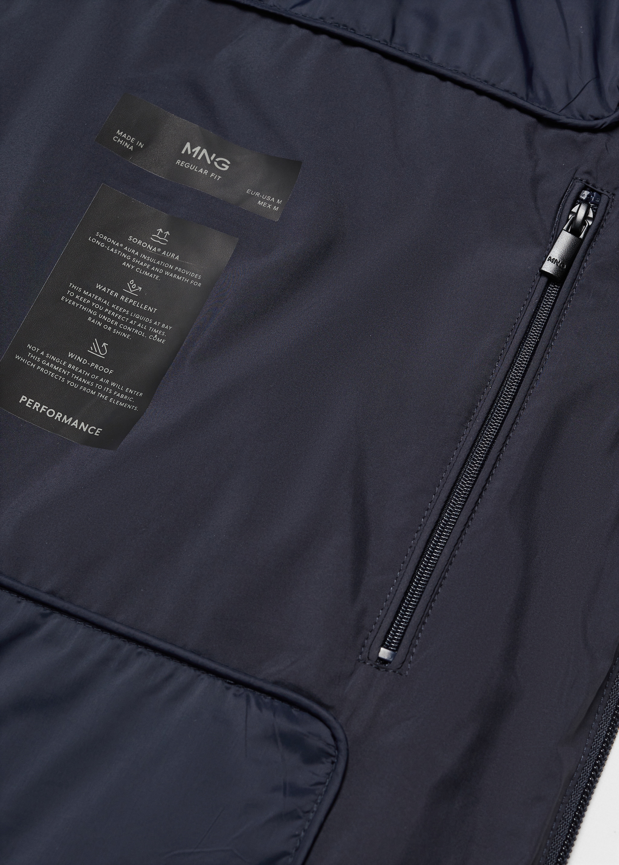 Ultra-light water-repellent anorak - Details of the article 8