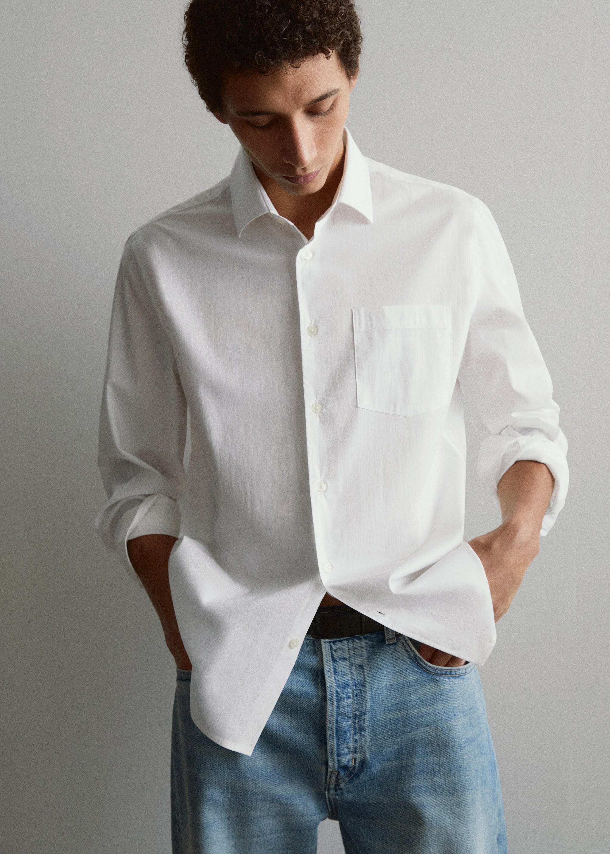 Classic-fit poplin shirt - Details of the article 6