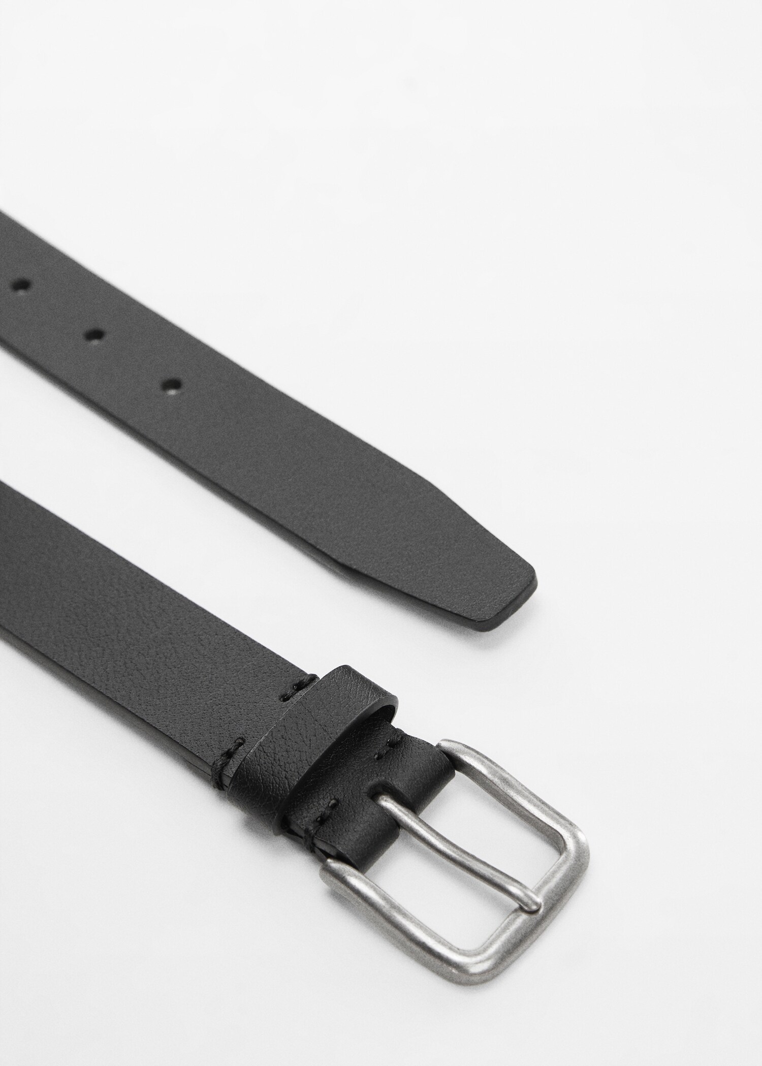 Leather belt with square buckle  - Details of the article 1