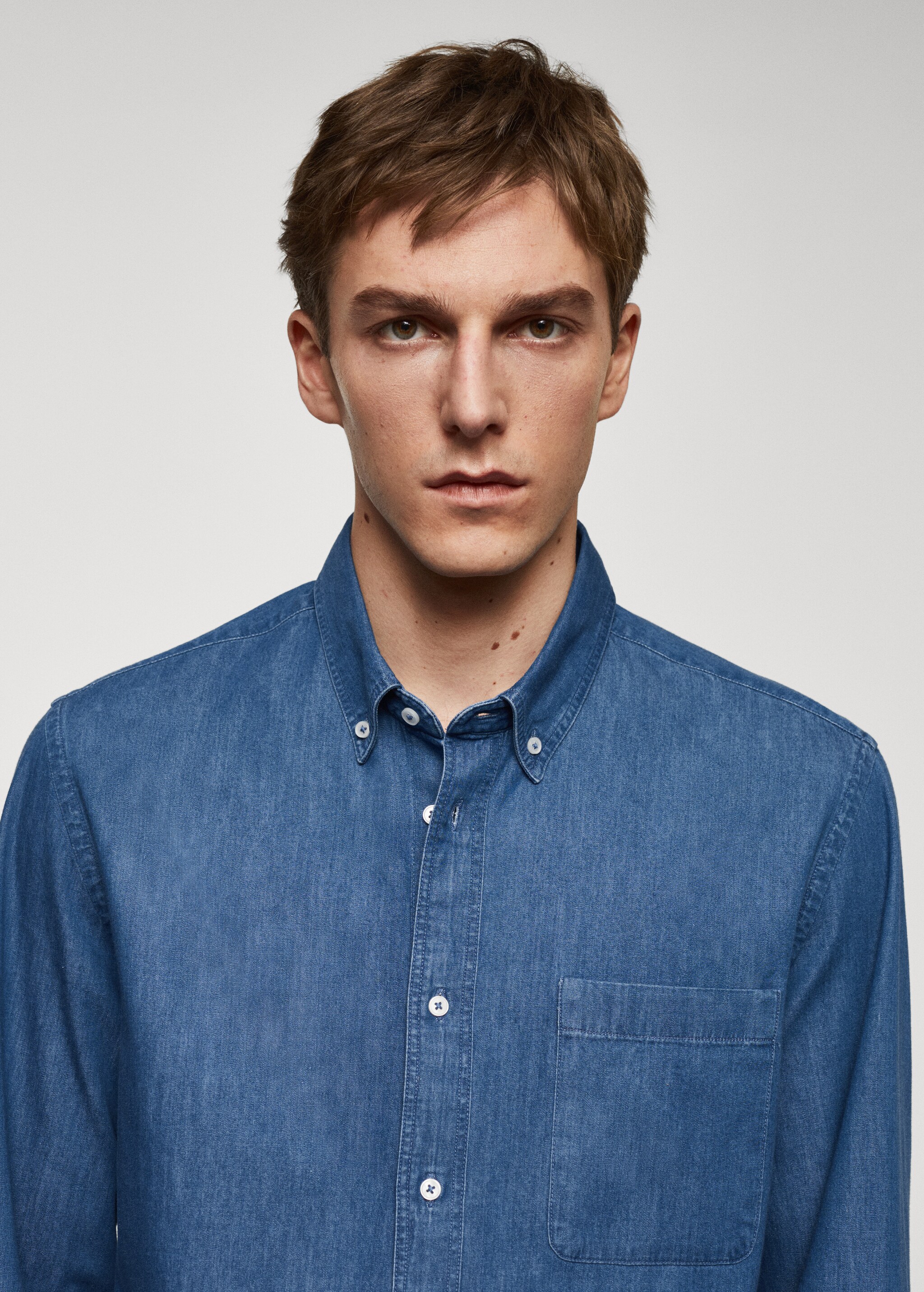 Classic-fit chambray cotton shirt - Details of the article 1
