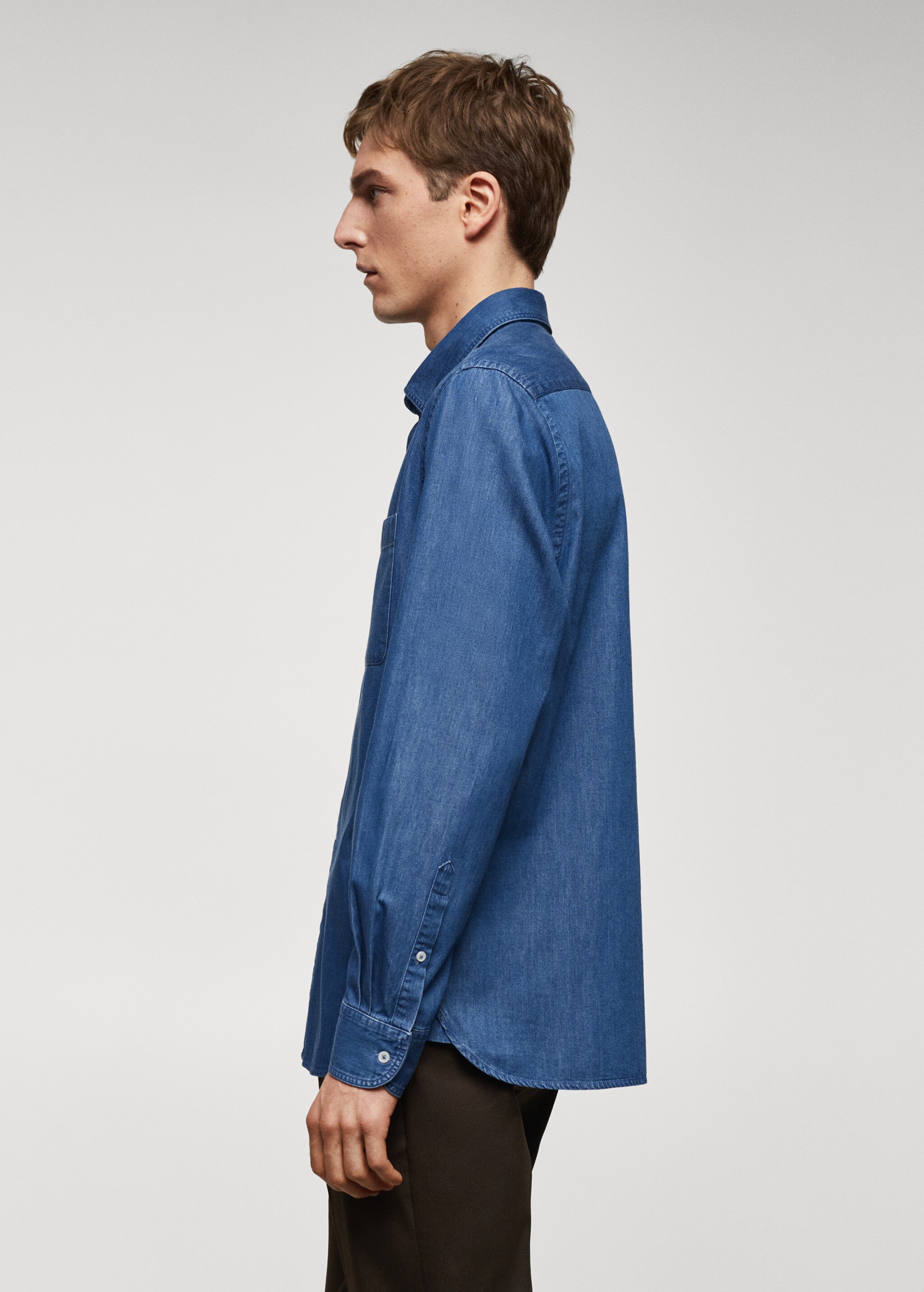 Classic-fit chambray cotton shirt - Details of the article 2