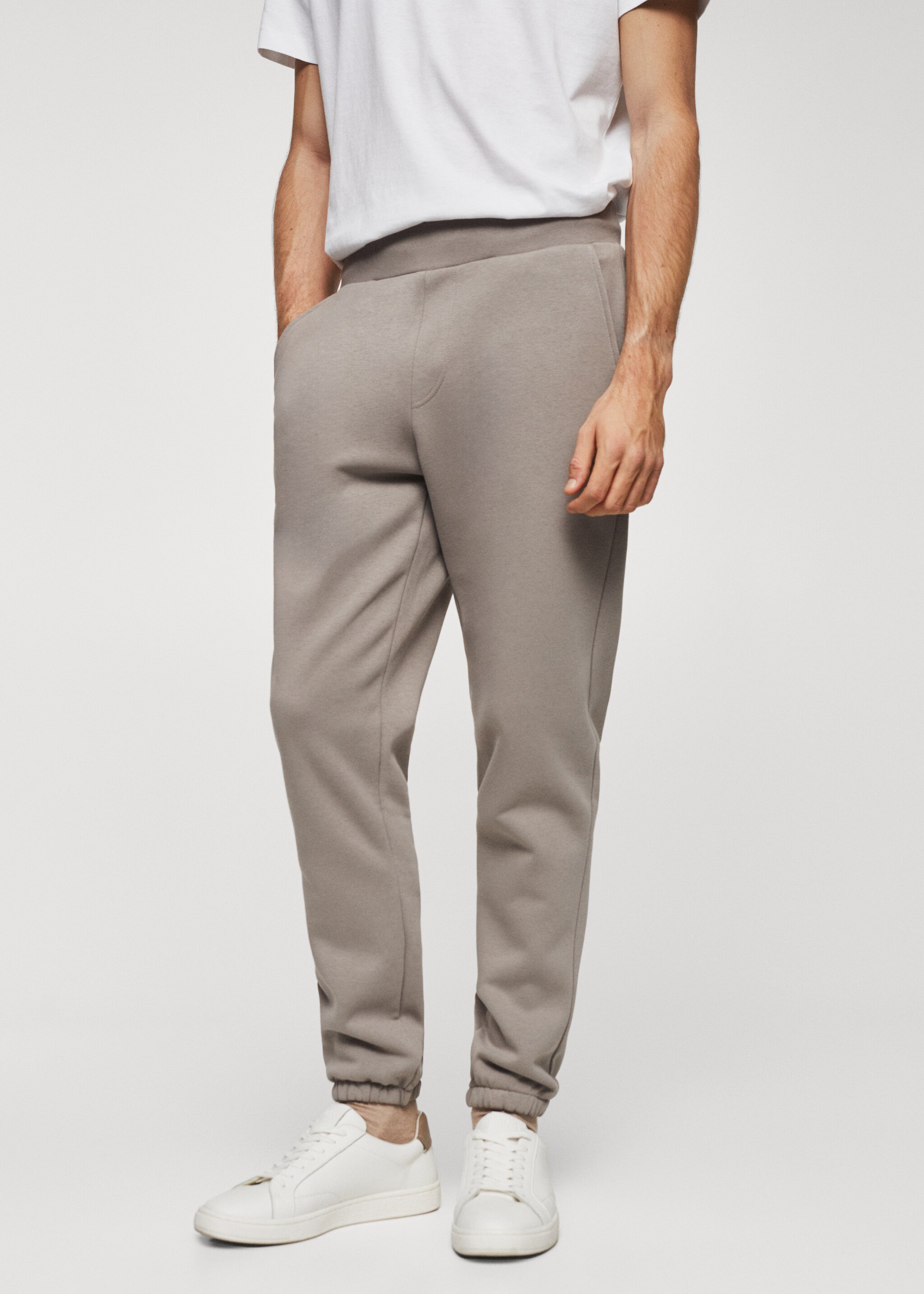 Cotton jogger-style trousers - Μεσαίο πλάνο