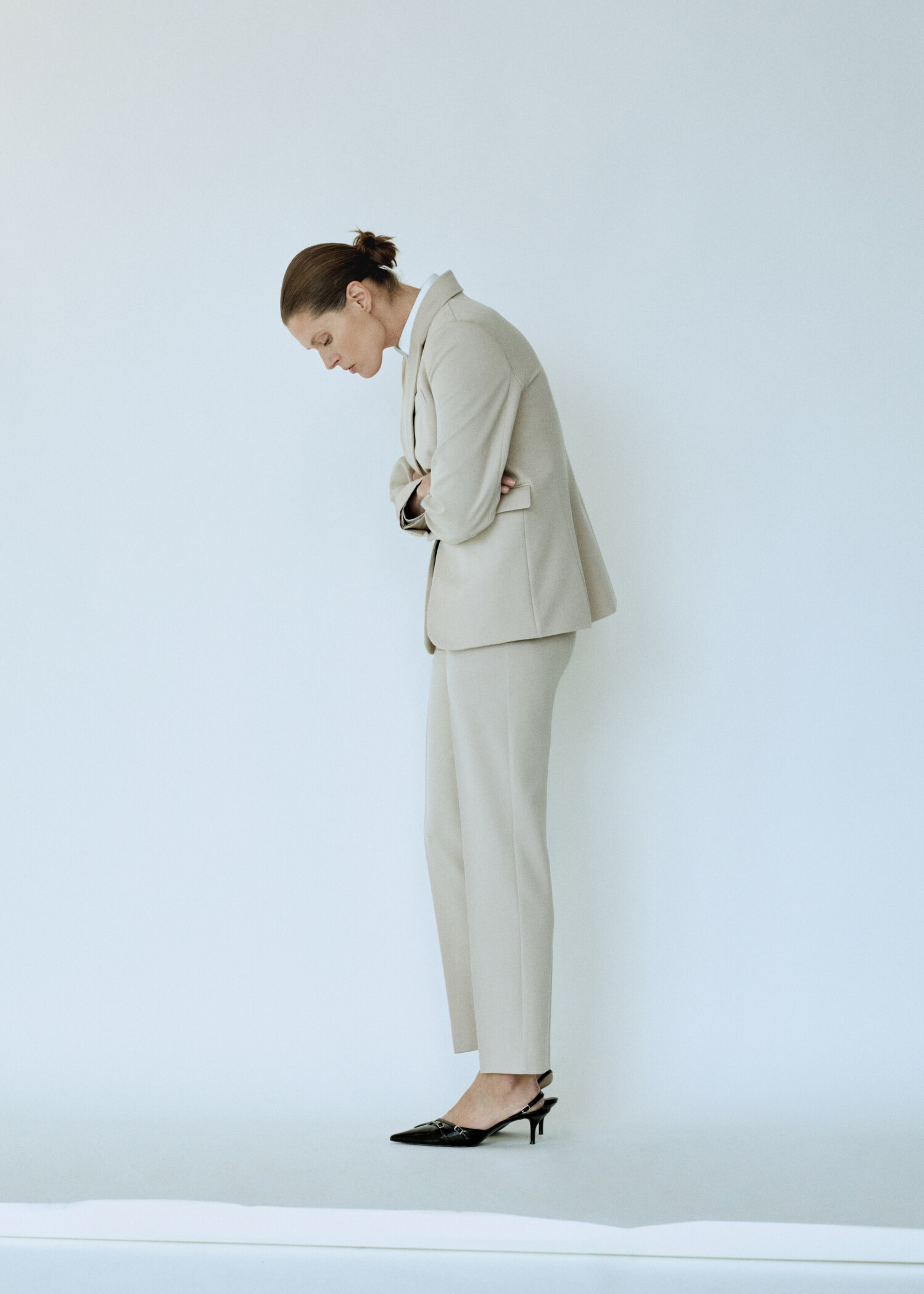 Straight suit trousers - Details of the article 7