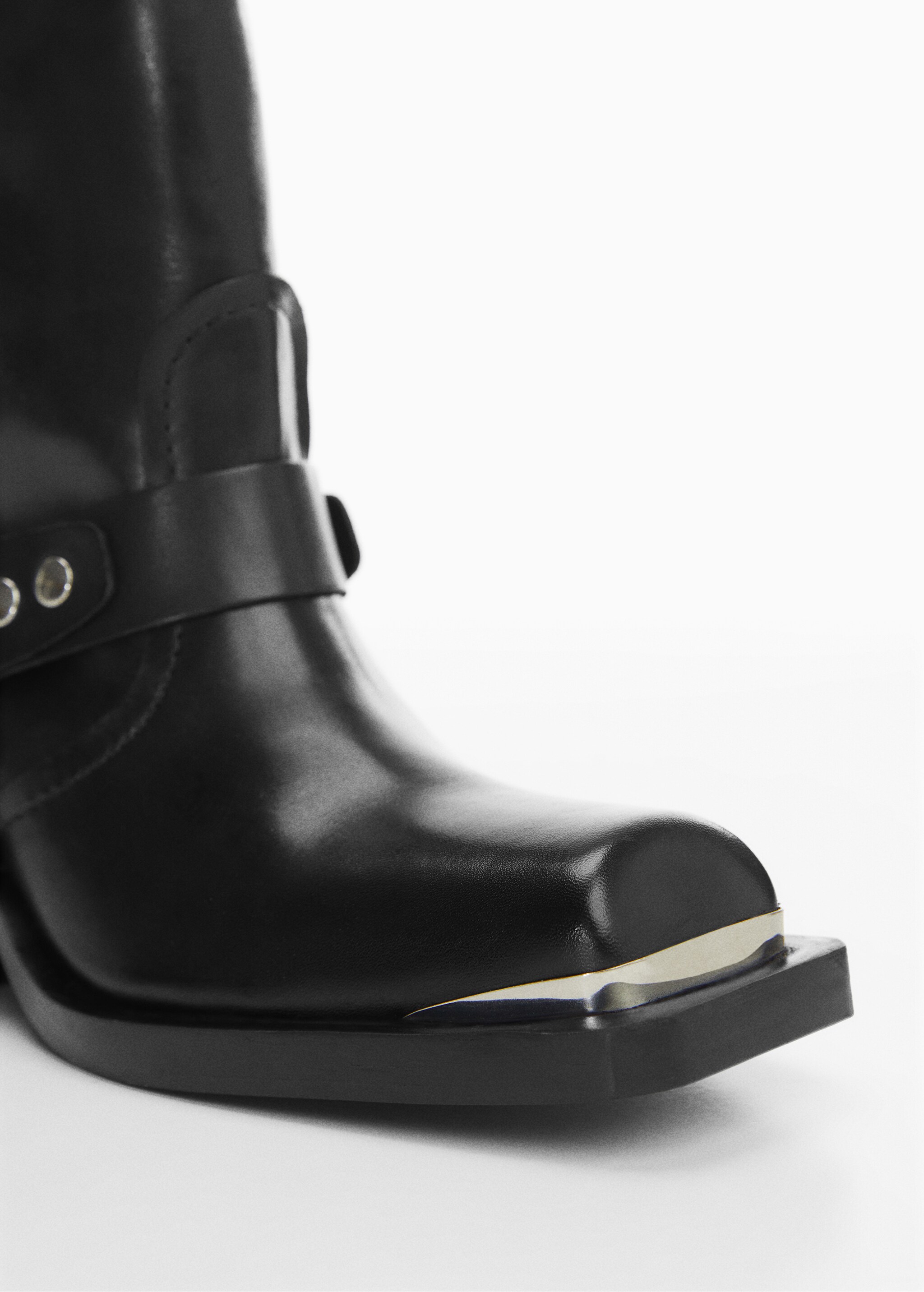 Buckle ankle boots - Details of the article 3