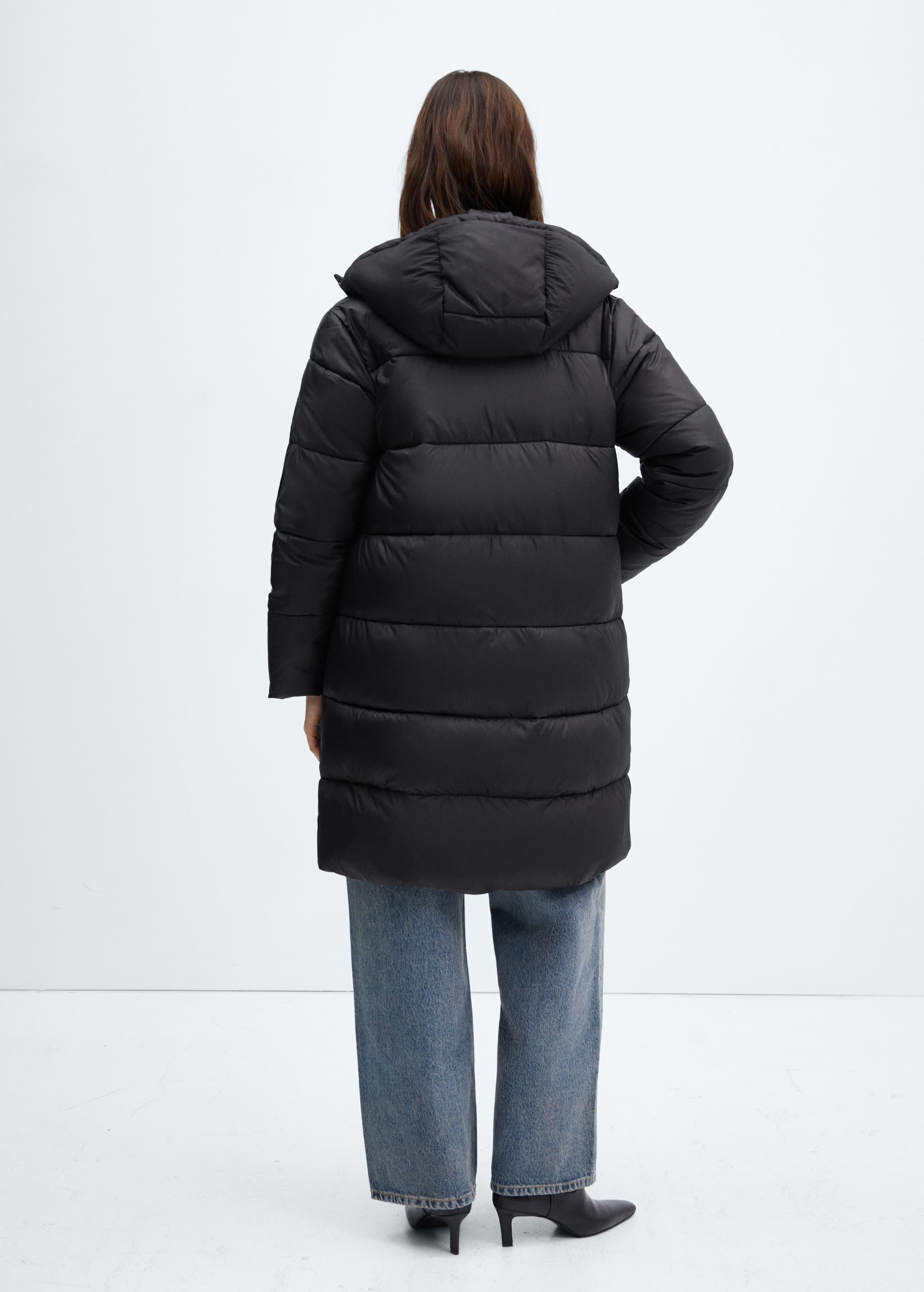 Detachable hood quilted coat - Reverse of the article