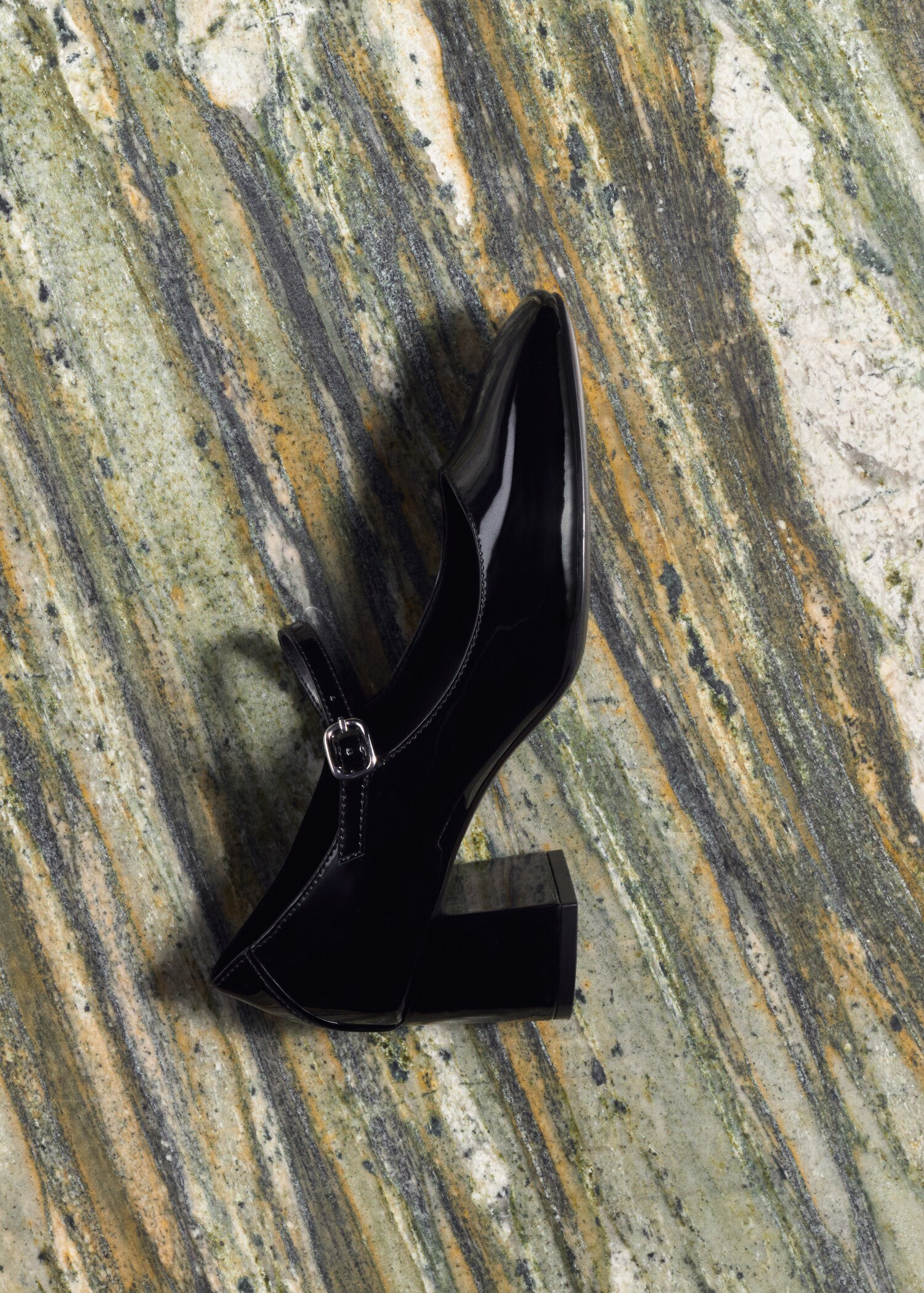 Patent leather-effect heeled shoes - Details of the article 7