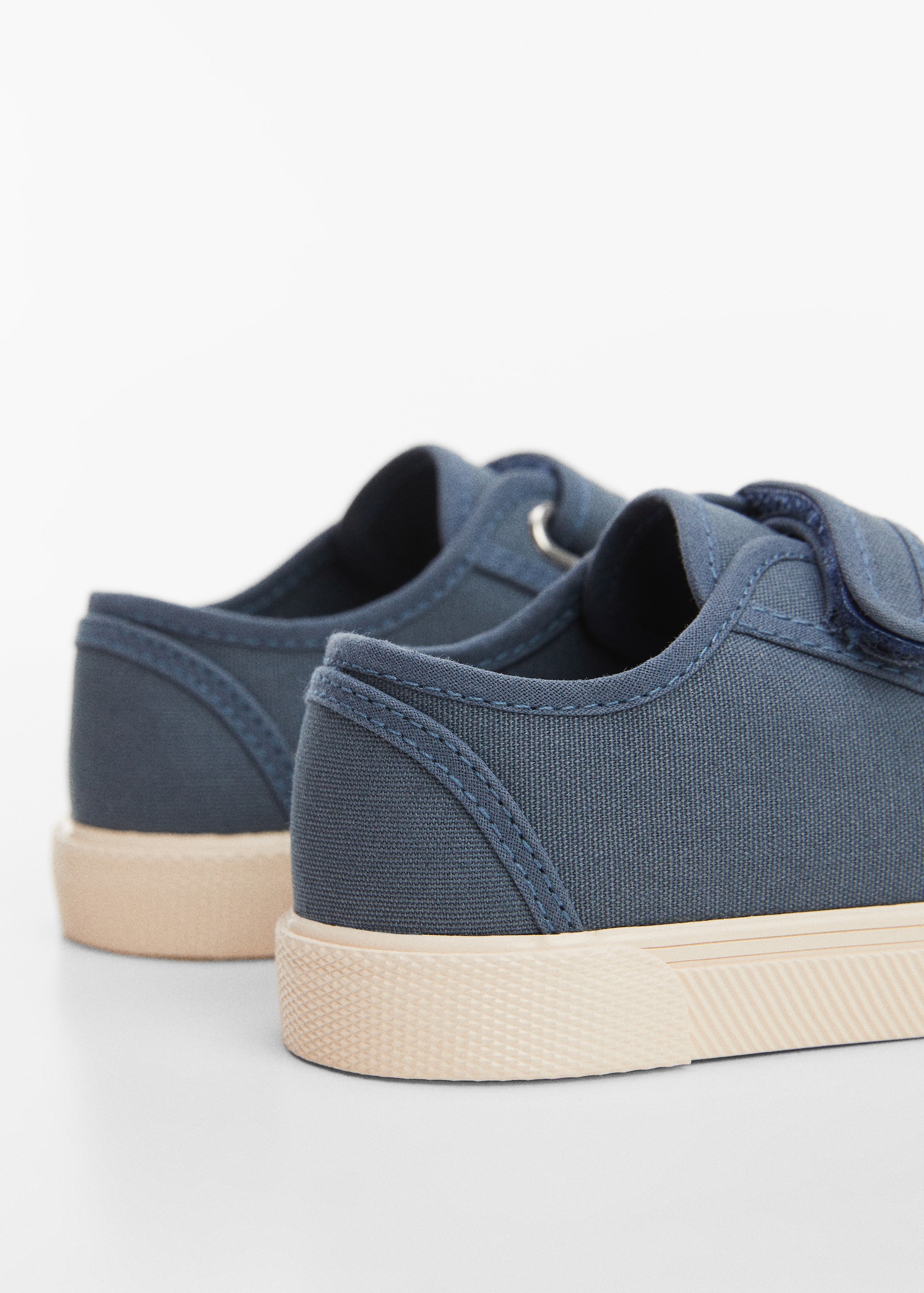 Velcro fastening sneakers - Details of the article 1