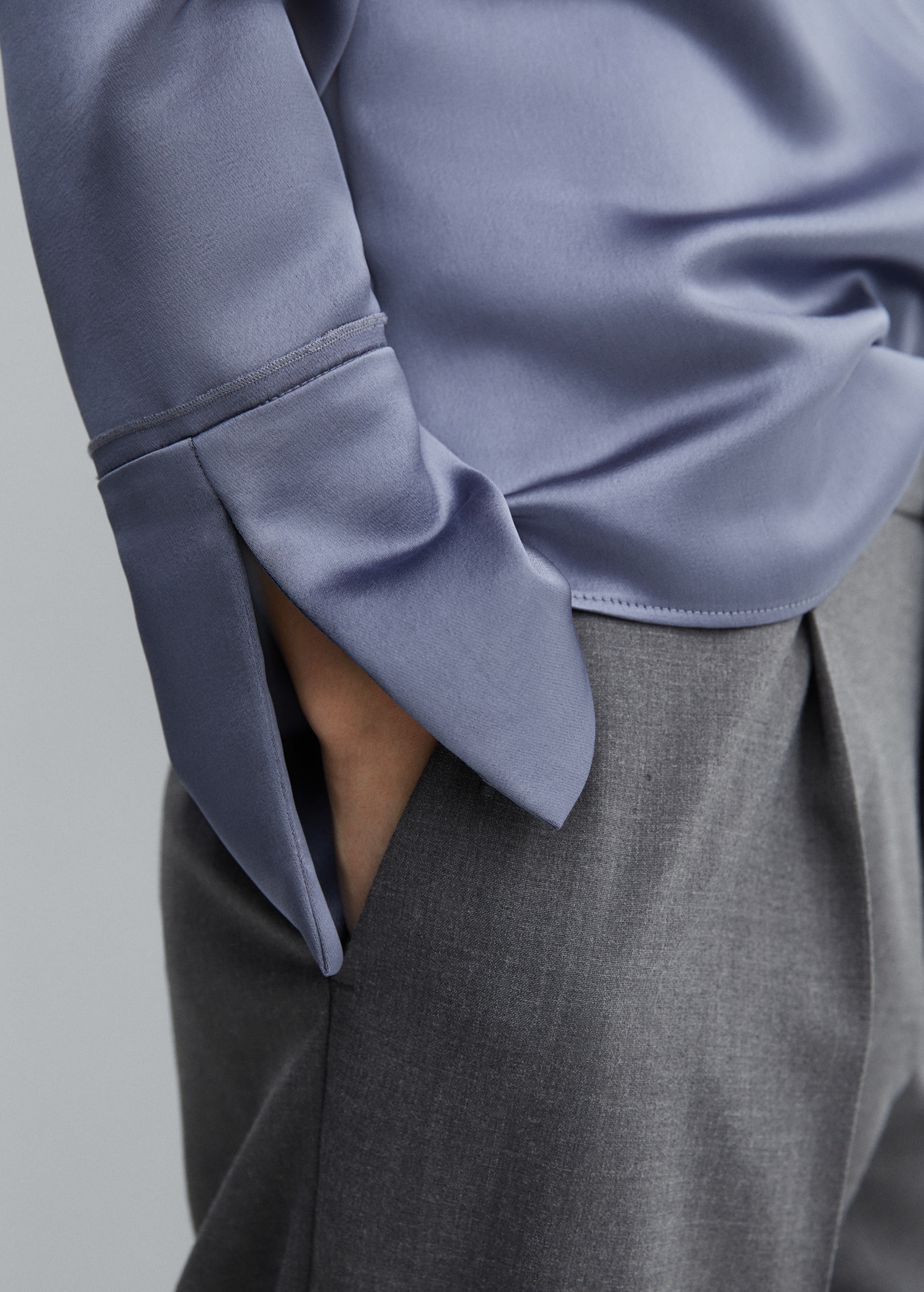 Chemise satinée boutons - Détail de l'article 6