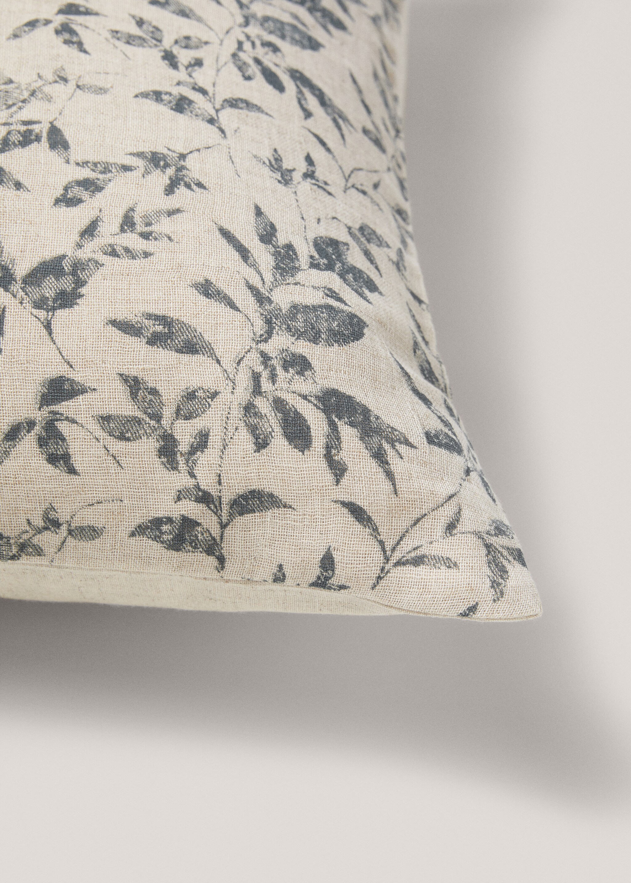 Cotton linen floral cushion cover 30x50cm - Details of the article 3