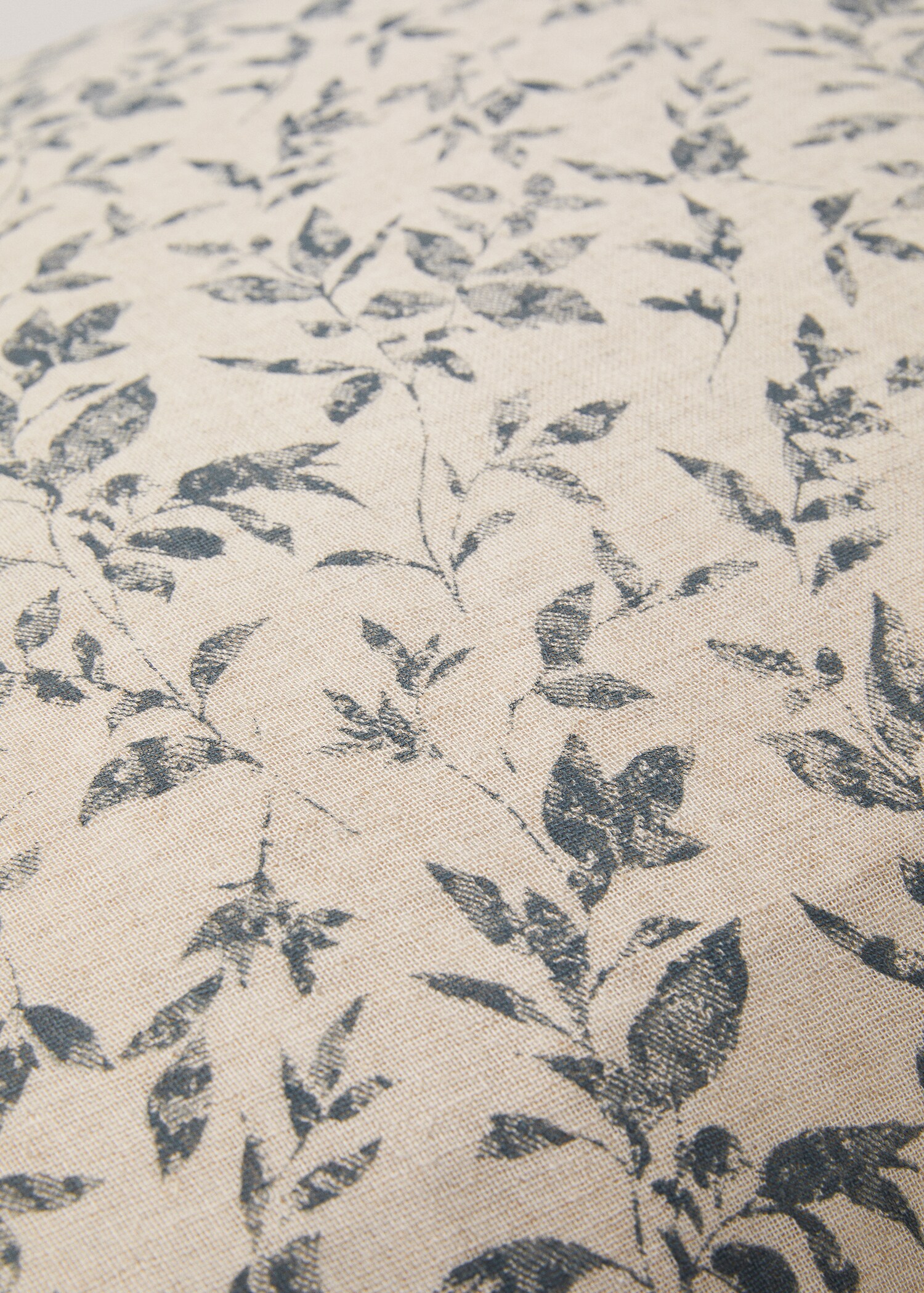 Cotton linen floral cushion cover 30x50cm - Details of the article 4